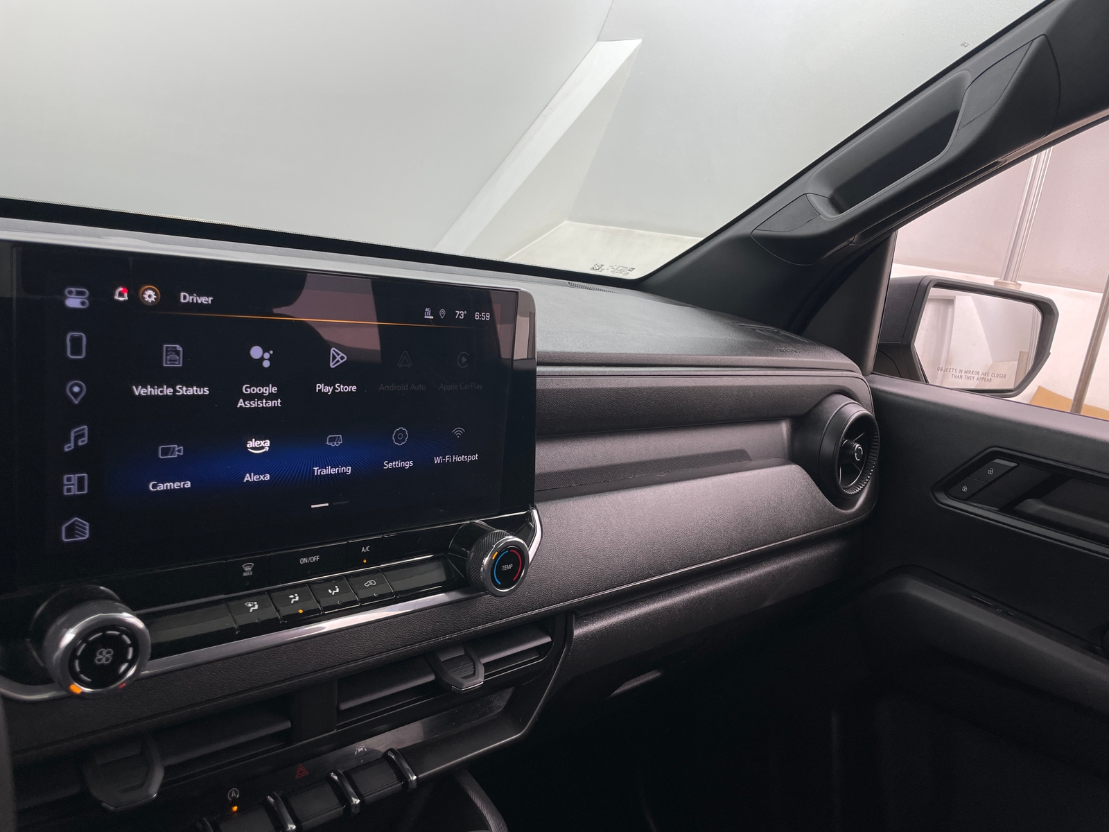 Thumbnail: 2024 Chevrolet Colorado - 4