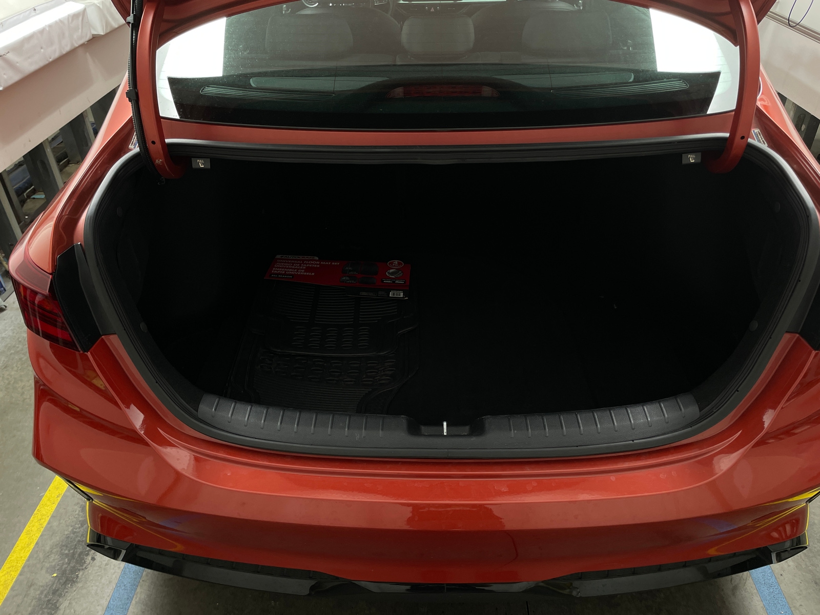 Thumbnail: 2023 Kia Forte - 7