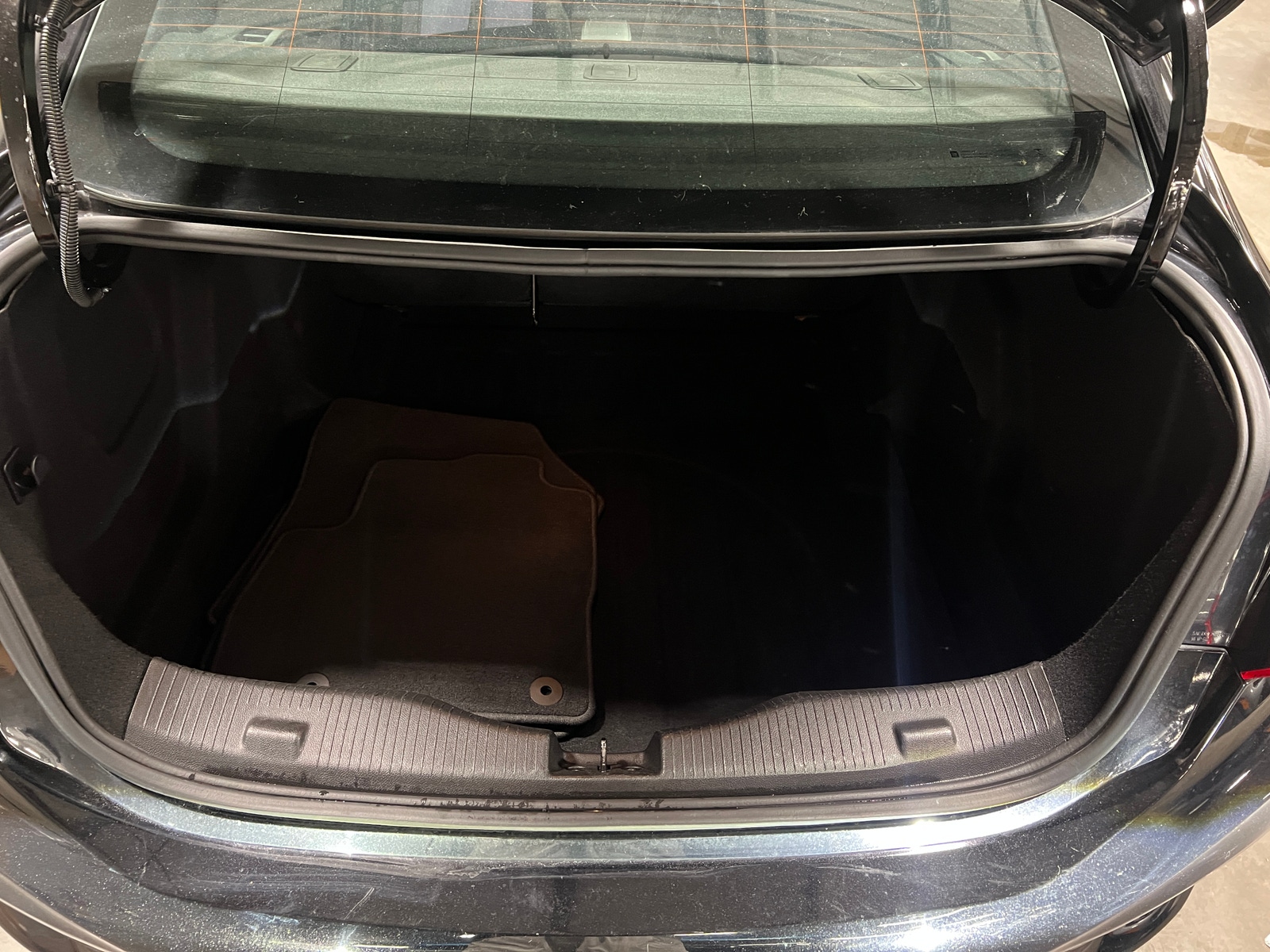 Thumbnail: 2018 Chevrolet Cruze - 7