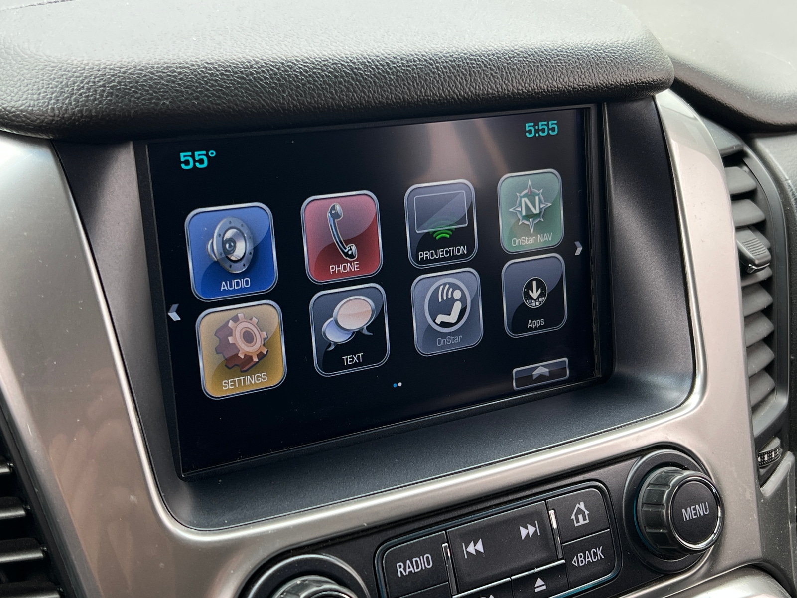 Thumbnail: 2019 Chevrolet Suburban - 4