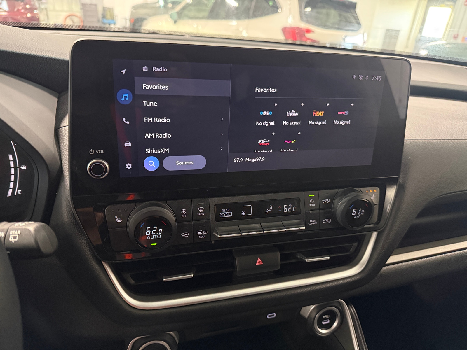 Thumbnail: 2025 Toyota Grand Highlander - 4