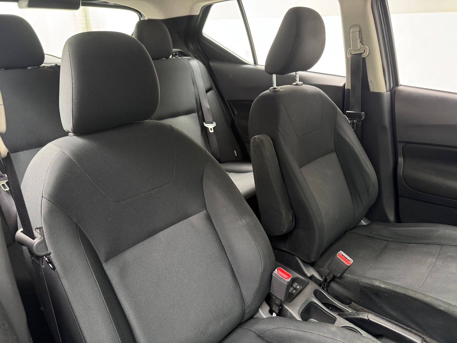 Thumbnail: 2023 Nissan Kicks - 2