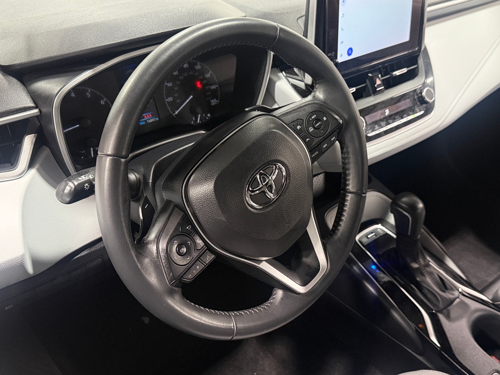 Thumbnail: 2023 Toyota Corolla - 5