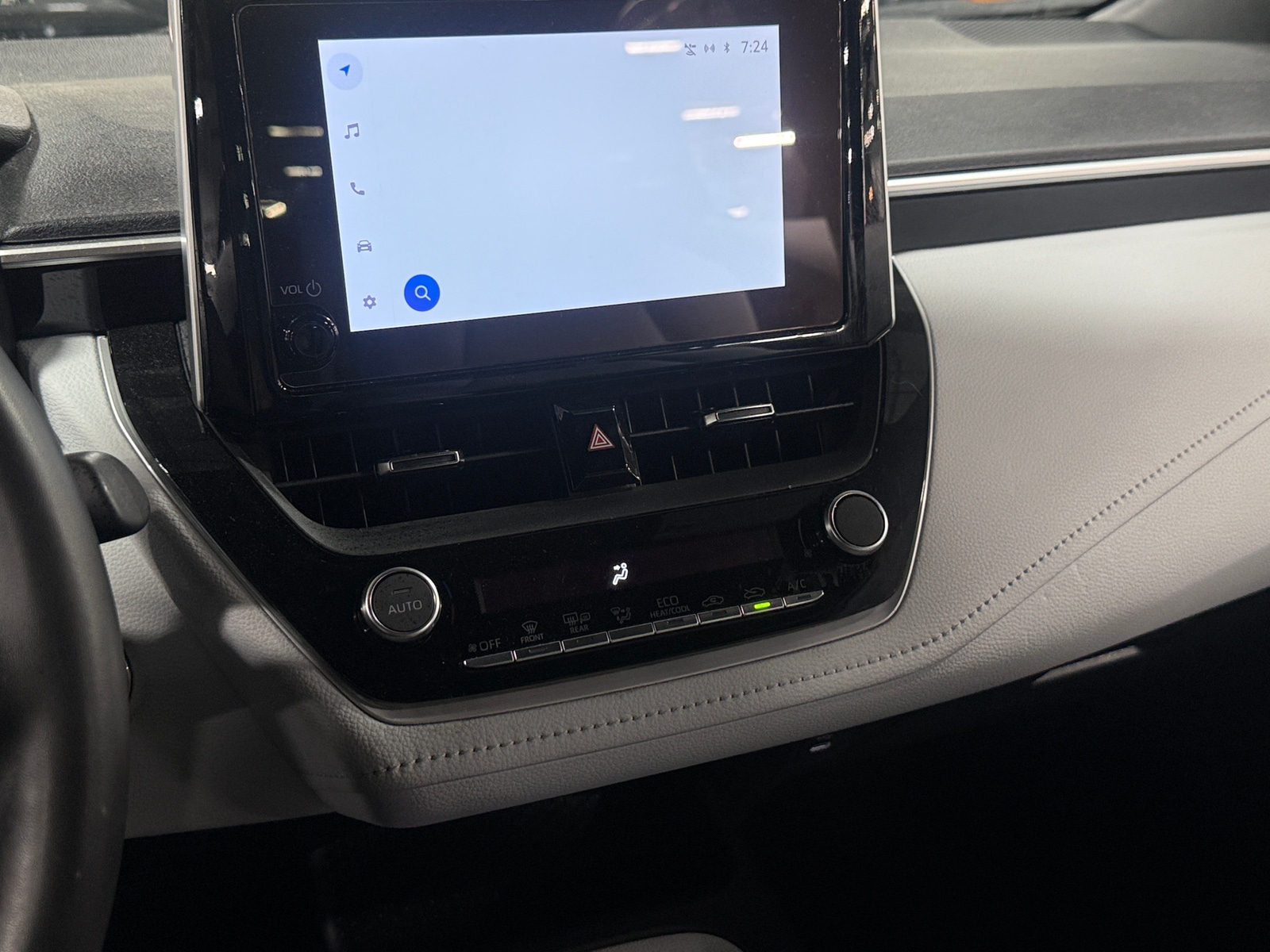 Thumbnail: 2023 Toyota Corolla - 4