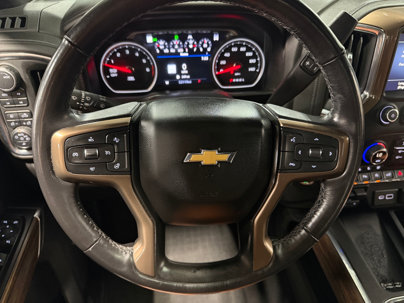 Thumbnail: 2021 Chevrolet Silverado 1500 - 4