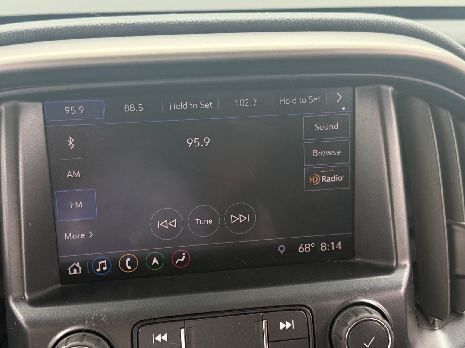 Thumbnail: 2019 Chevrolet Colorado - 3