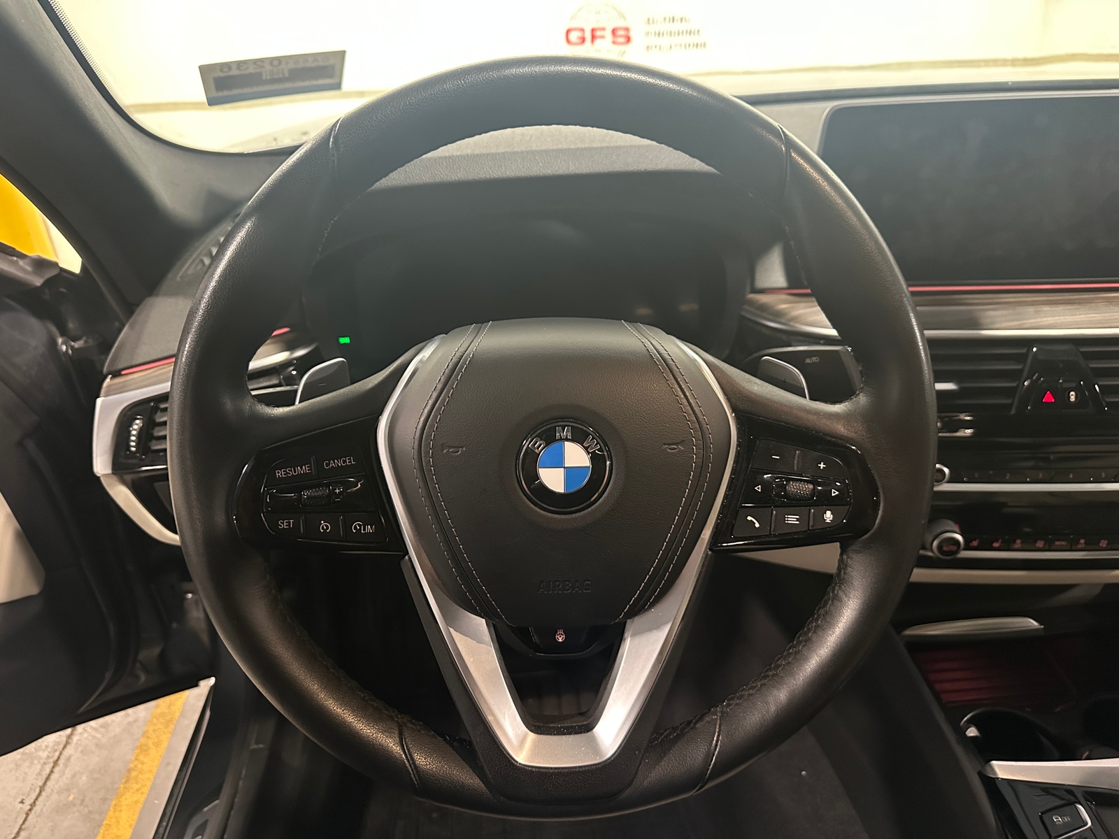 Thumbnail: 2022 BMW 5 Series - 4
