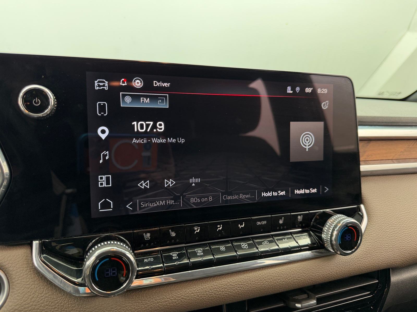 Thumbnail: 2024 GMC Canyon - 3