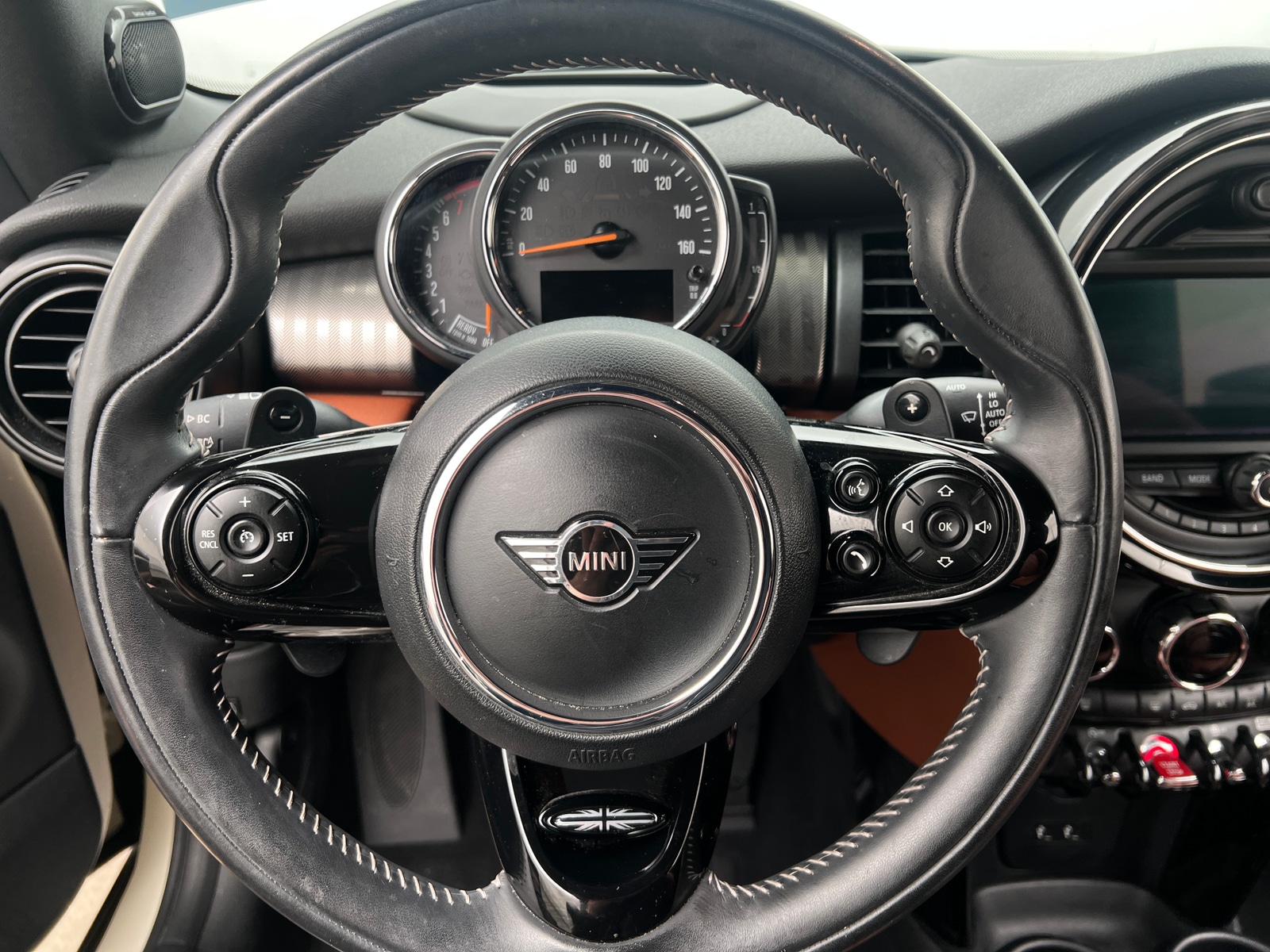 Thumbnail: 2020 MINI Cooper Convertible - 4