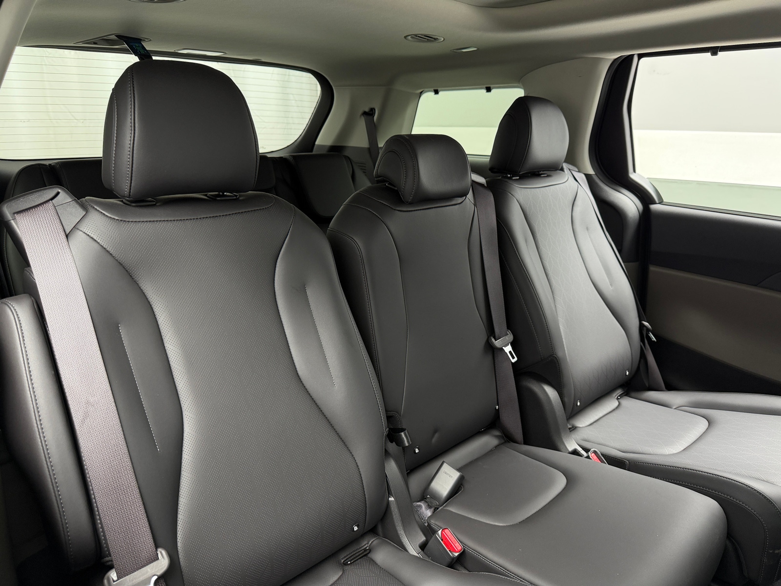 Thumbnail: 2025 Kia Carnival - 5