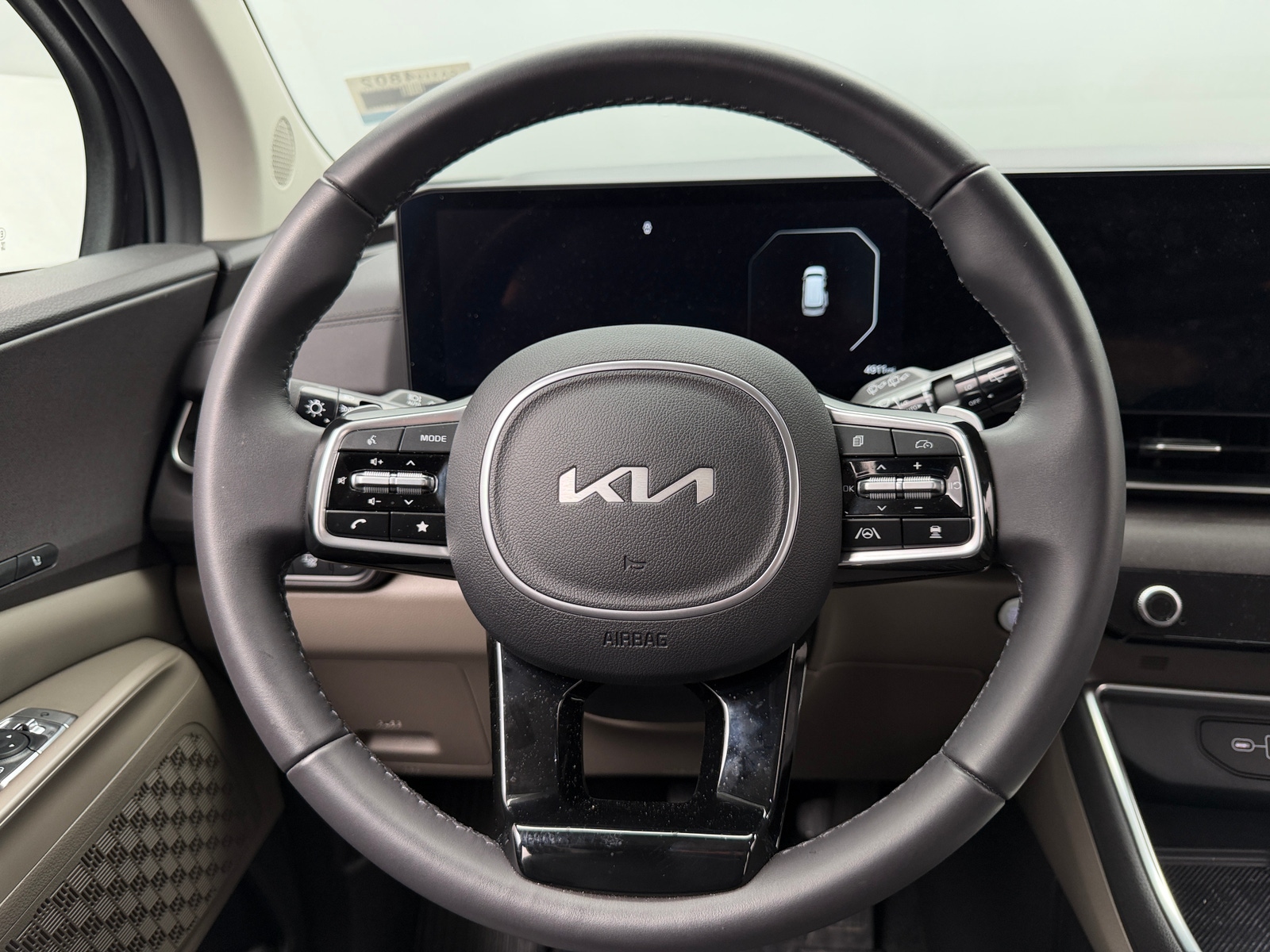 Thumbnail: 2025 Kia Carnival - 4