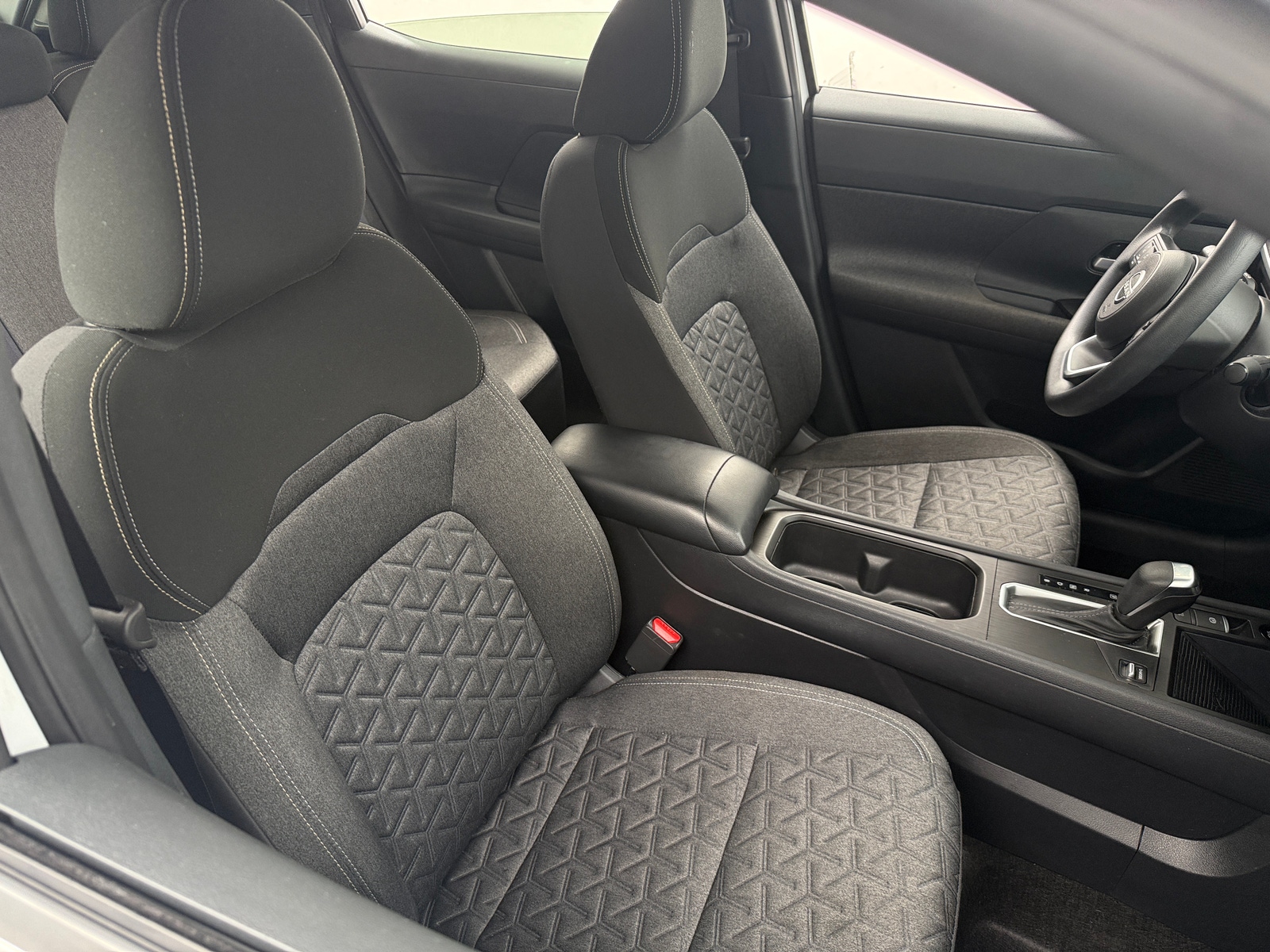 Thumbnail: 2025 Nissan Kicks - 2