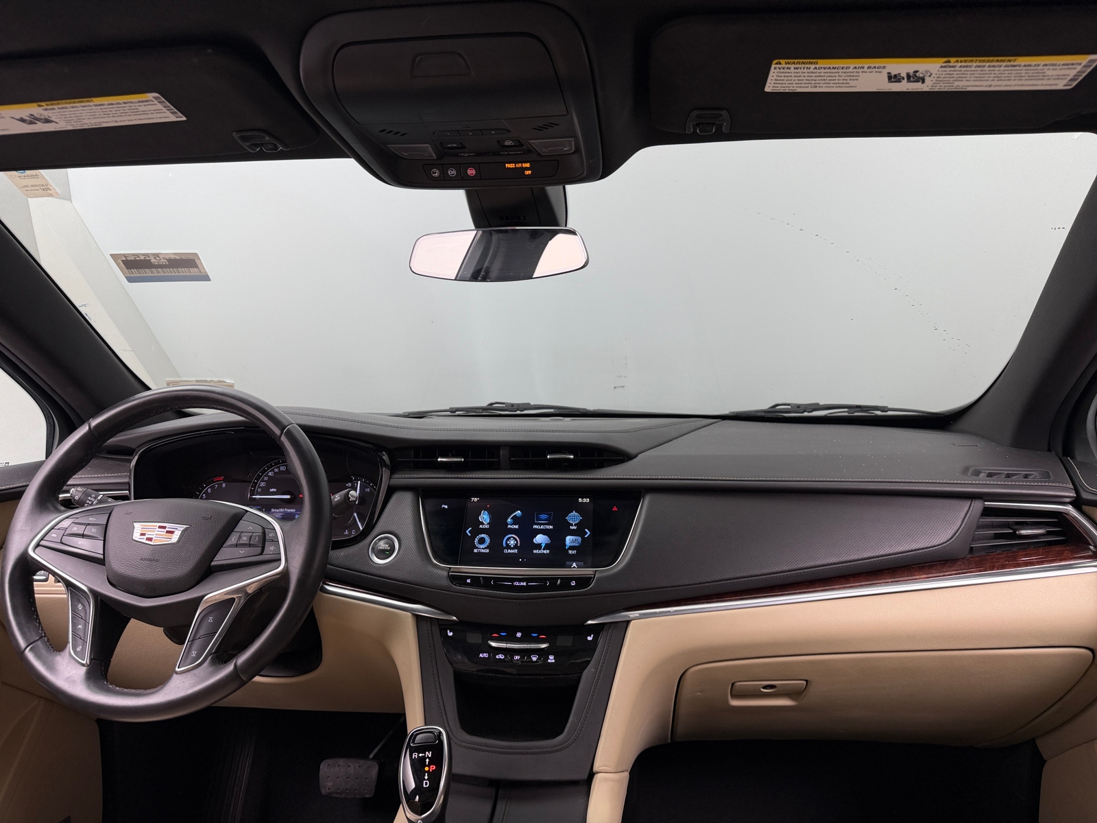 Thumbnail: 2017 Cadillac XT5 - 2