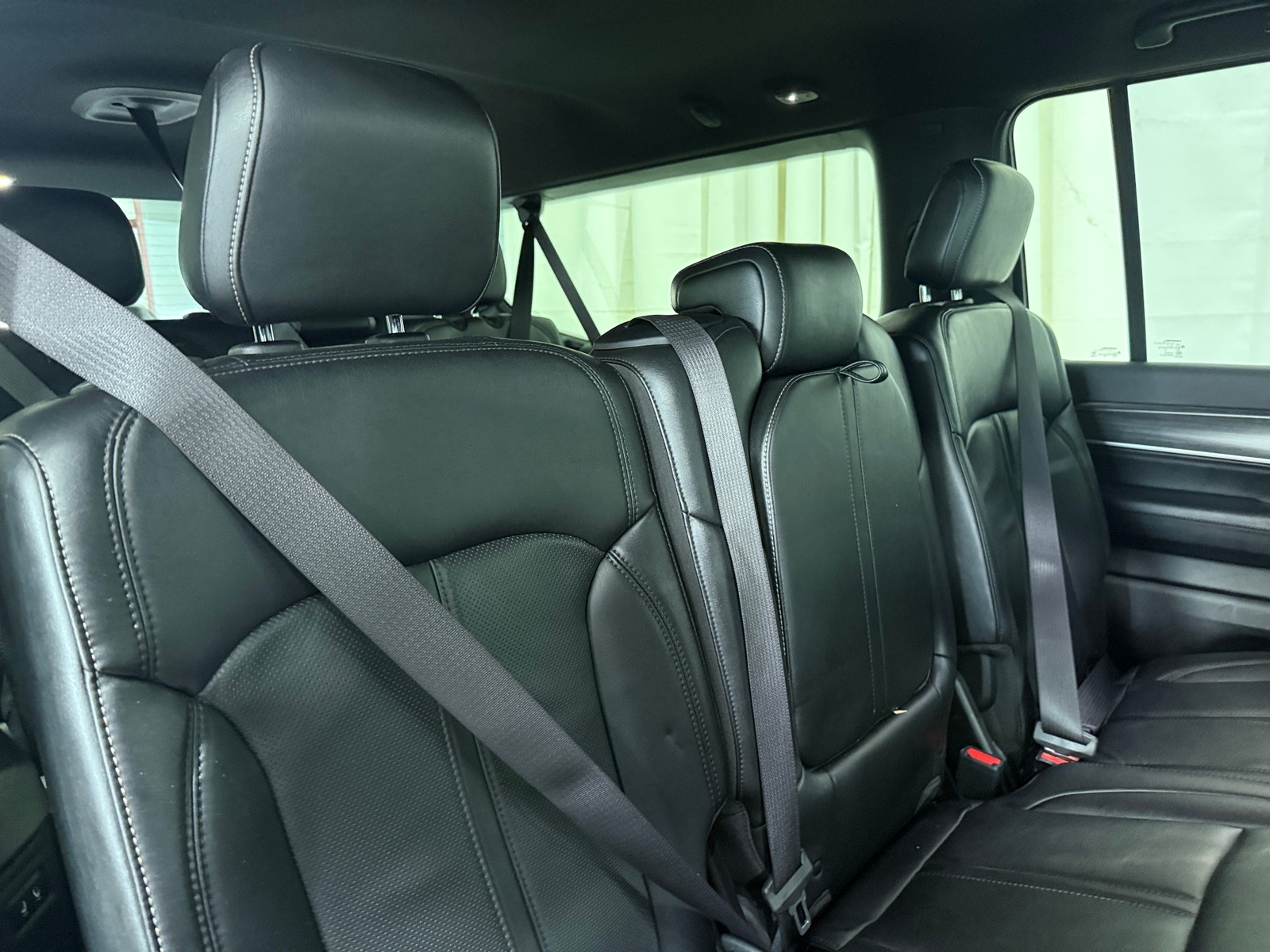 Thumbnail: 2023 Jeep Wagoneer - 5