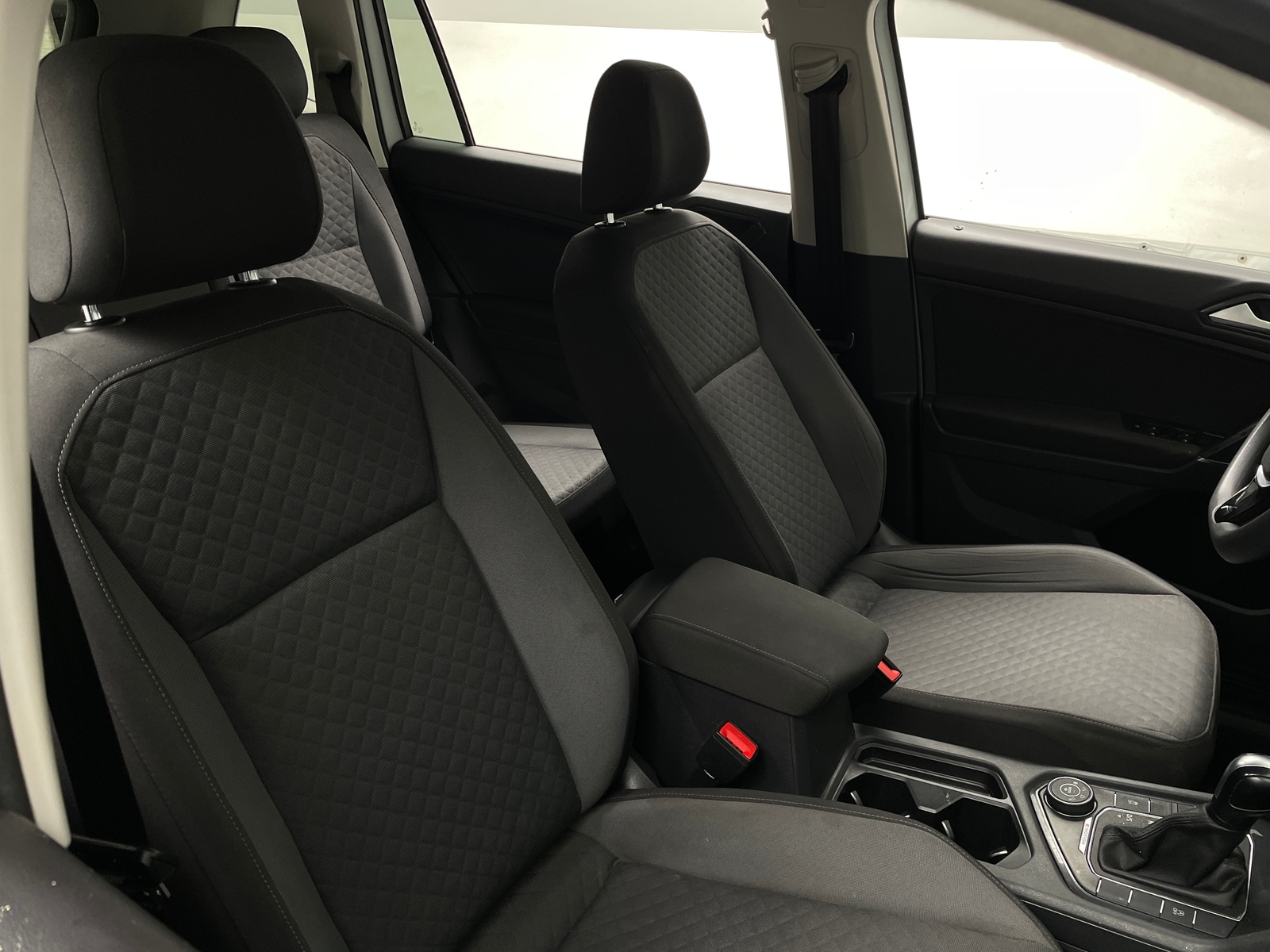 Thumbnail: 2018 Volkswagen Tiguan - 2