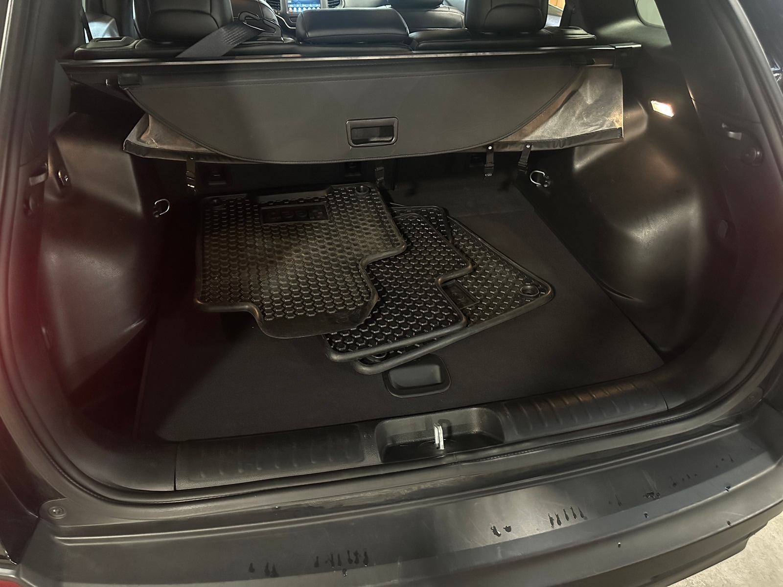 Thumbnail: 2022 Jeep Cherokee - 6