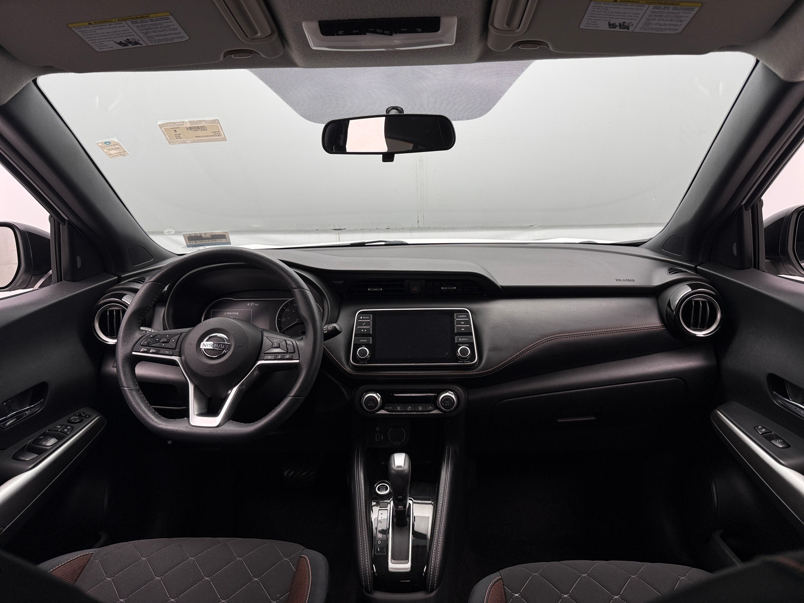 Thumbnail: 2018 Nissan Kicks - 3