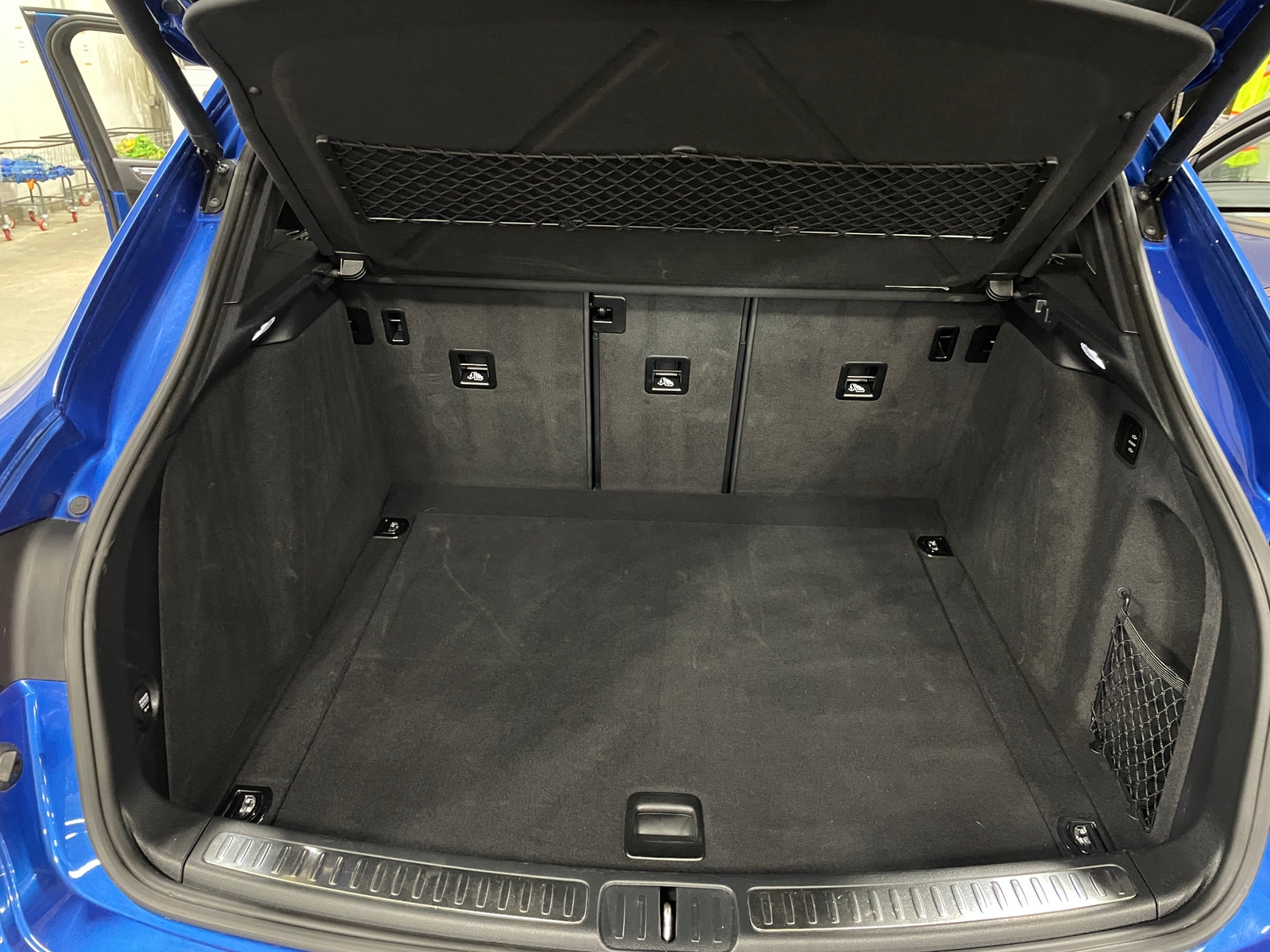 Thumbnail: 2017 Porsche Macan - 6