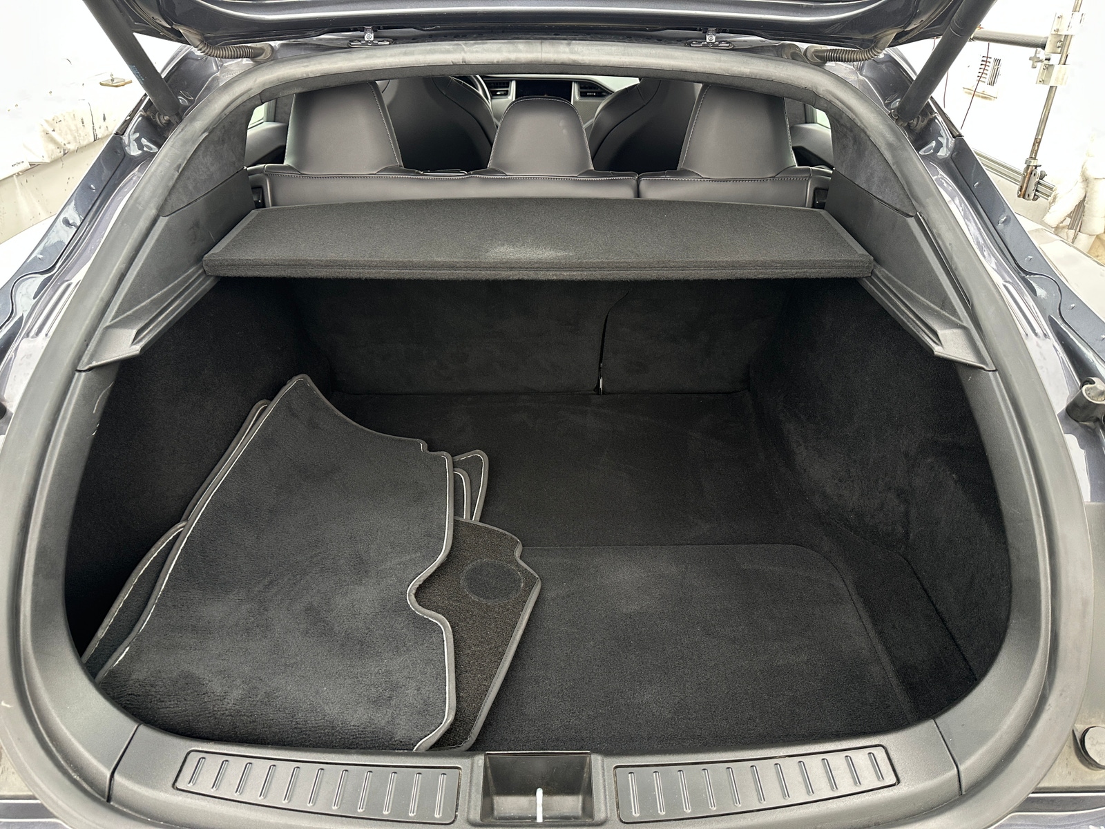 Thumbnail: 2018 Tesla Model S - 6