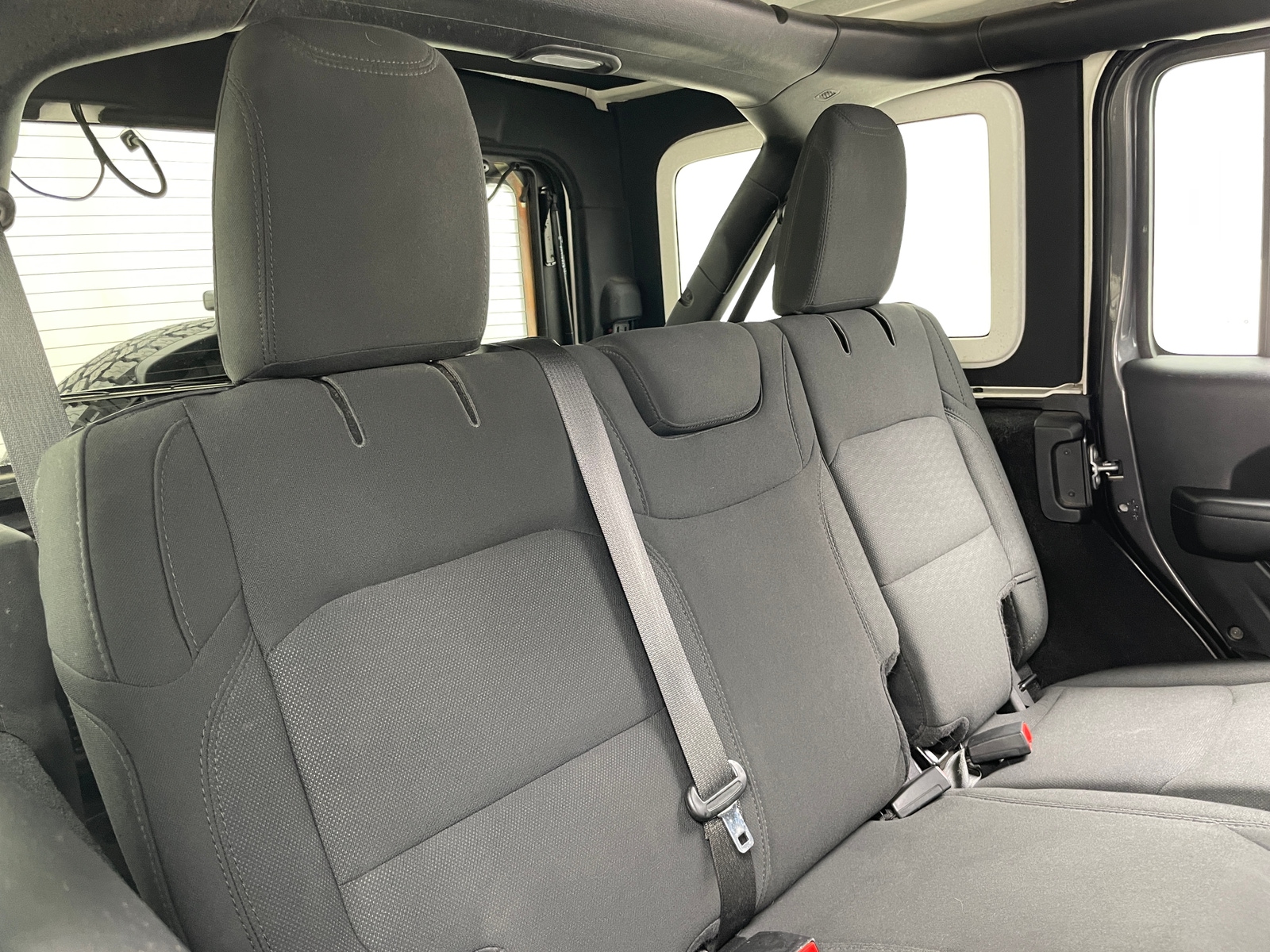 Thumbnail: 2019 Jeep Wrangler - 6