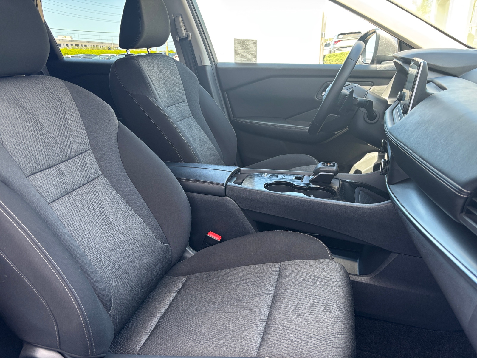 Thumbnail: 2025 Nissan Rogue - 2