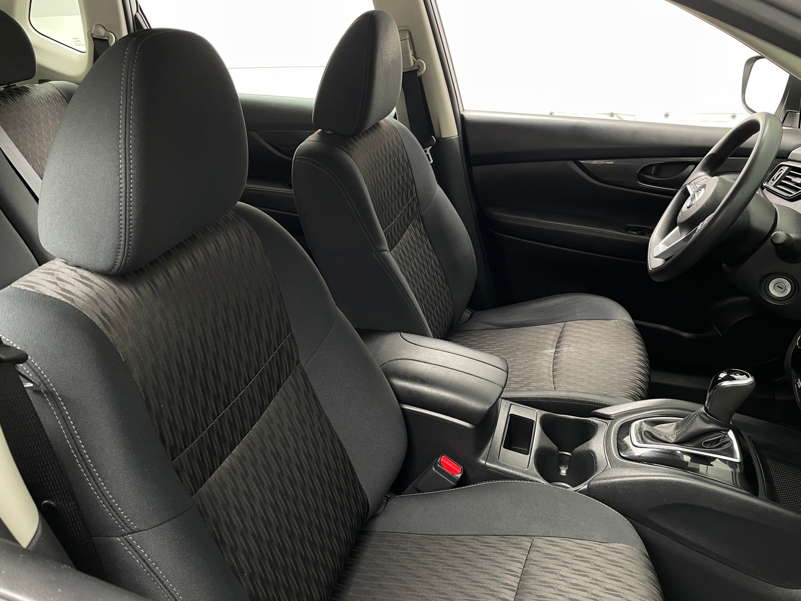 Thumbnail: 2019 Nissan Rogue - 2