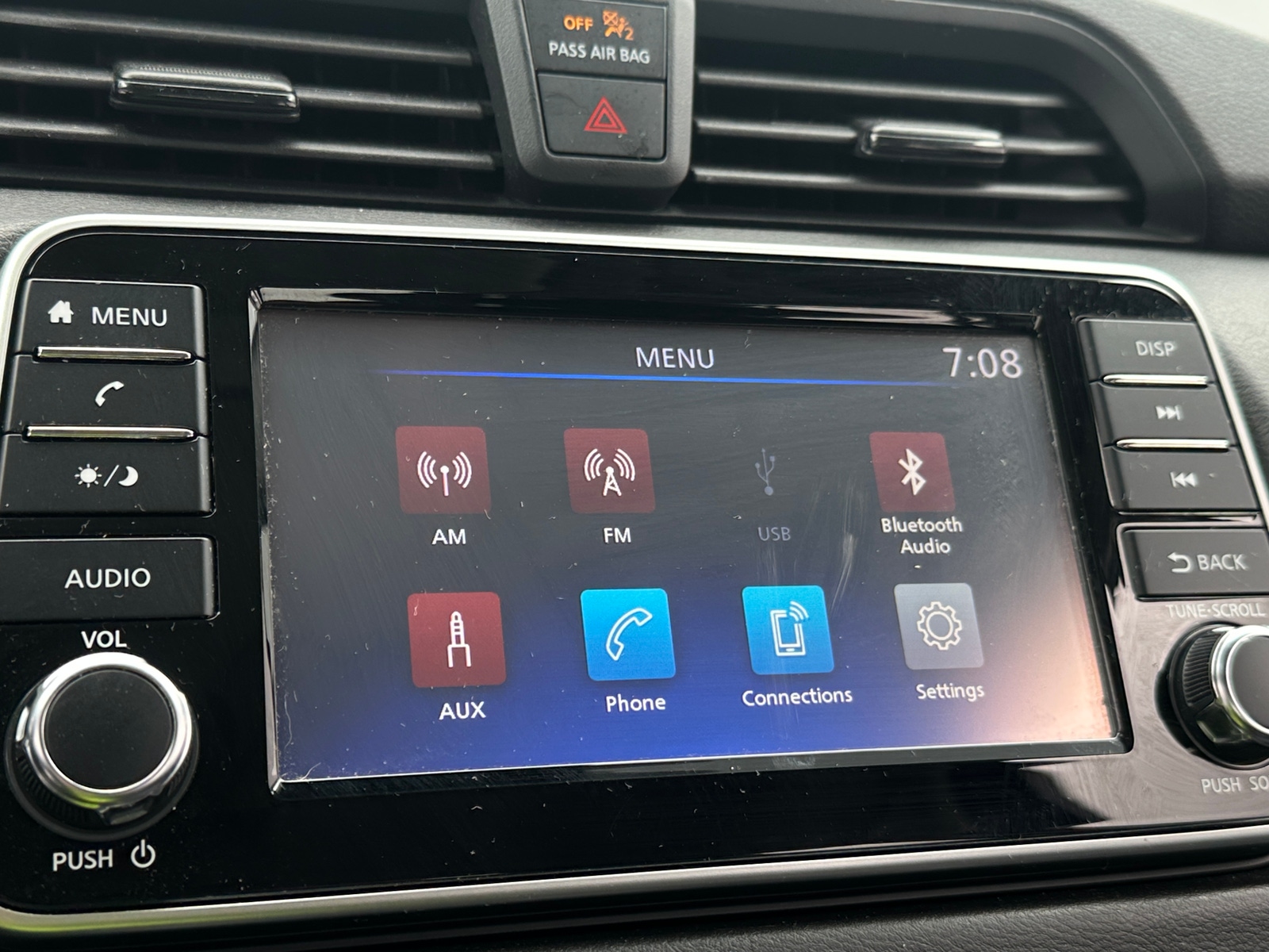 Thumbnail: 2022 Nissan Versa - 4