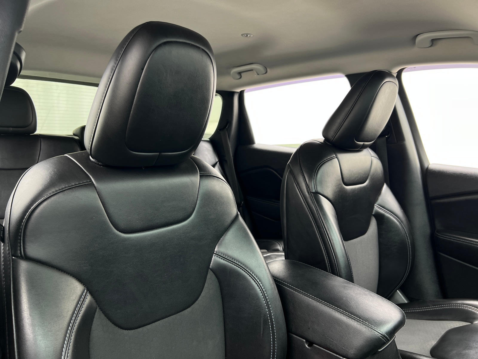 Thumbnail: 2019 Jeep Cherokee - 2