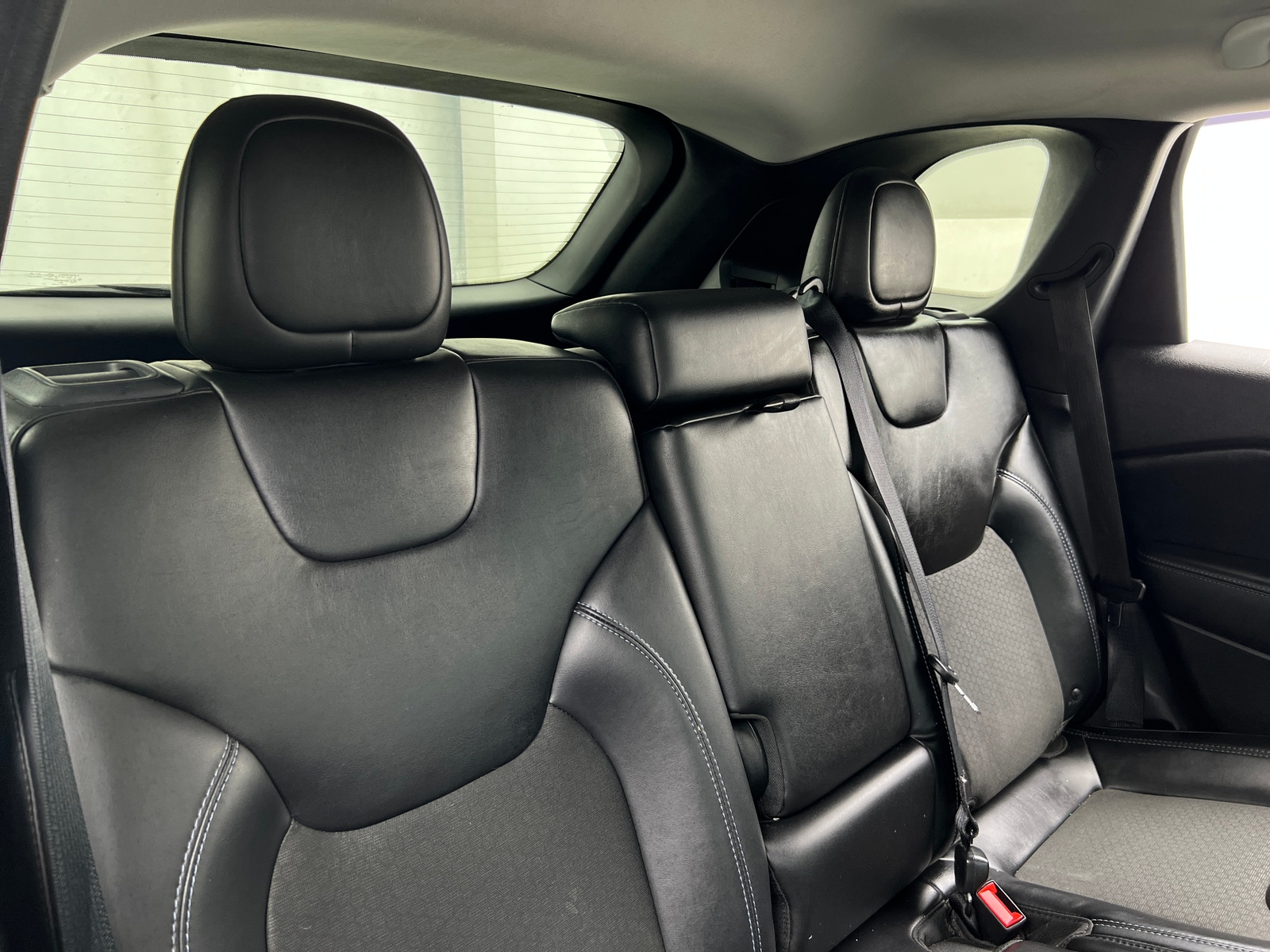 Thumbnail: 2019 Jeep Cherokee - 6