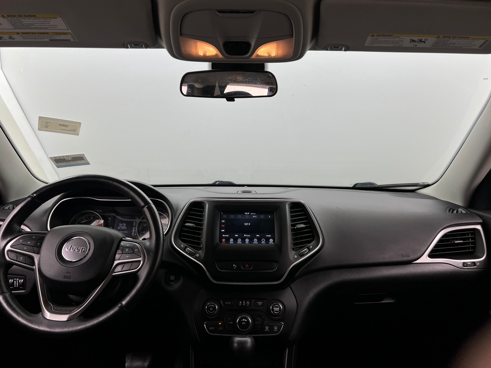 Thumbnail: 2019 Jeep Cherokee - 3