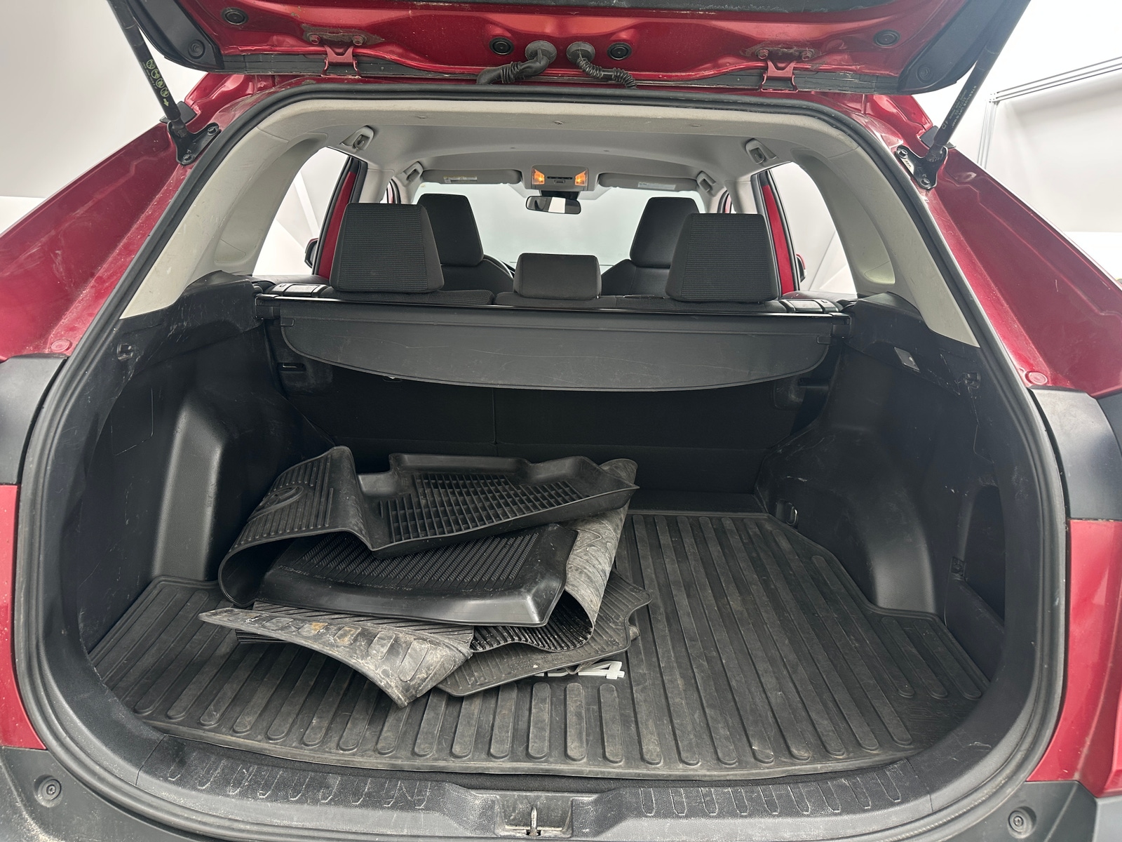 Thumbnail: 2019 Toyota RAV4 - 7