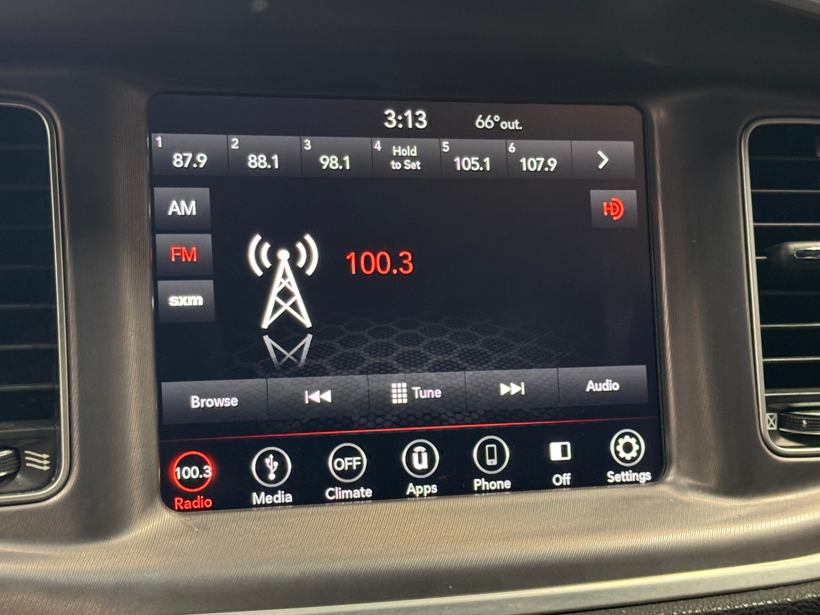 Thumbnail: 2019 Dodge Charger - 4