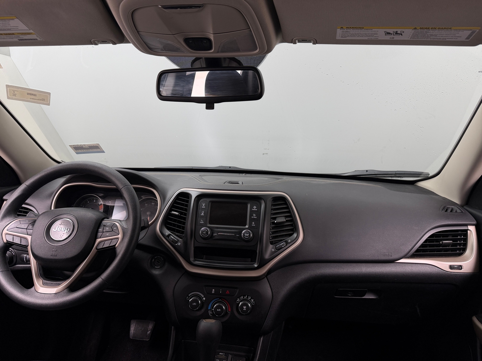 Thumbnail: 2018 Jeep Cherokee - 3