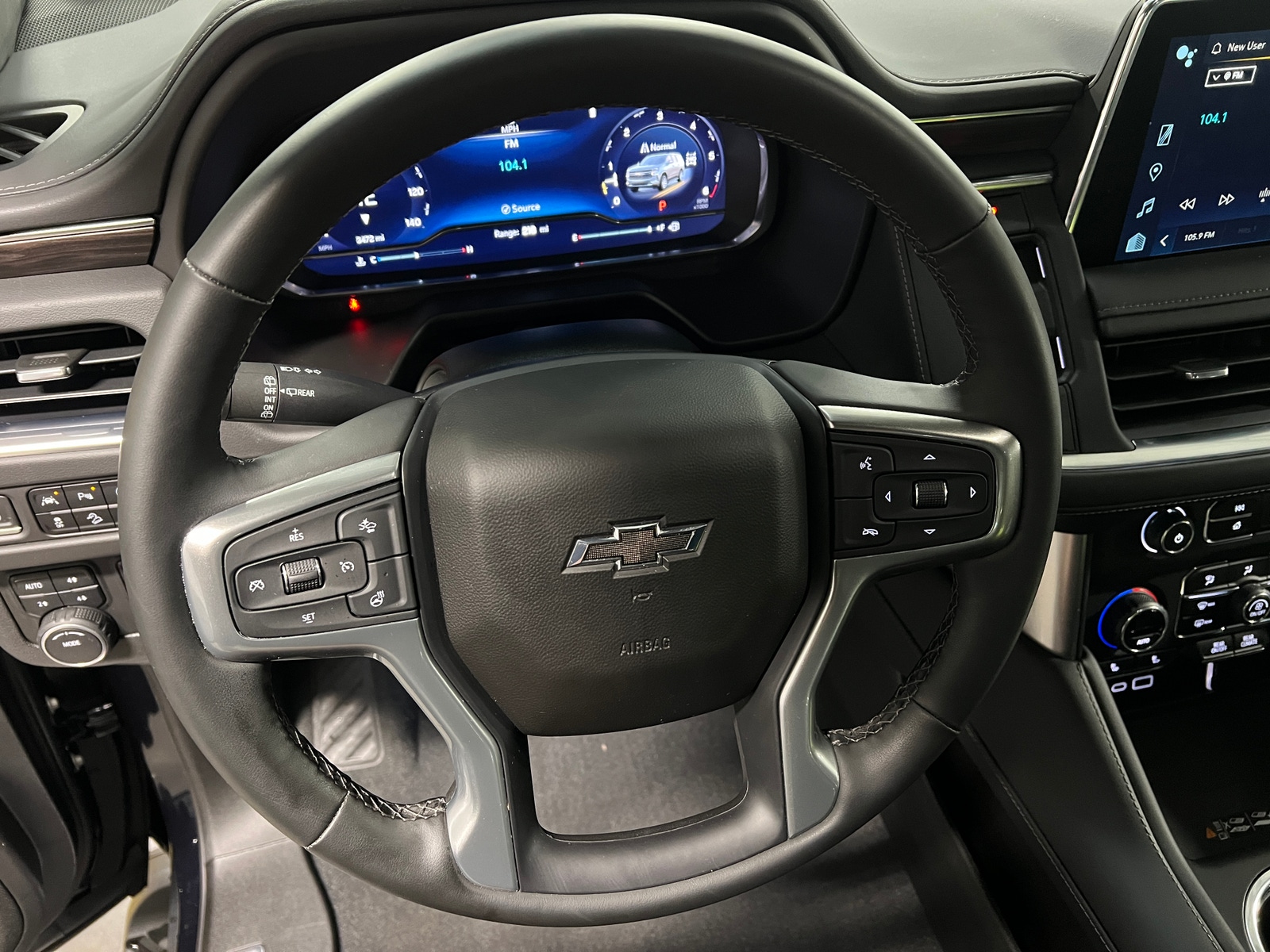 Thumbnail: 2023 Chevrolet Tahoe - 4