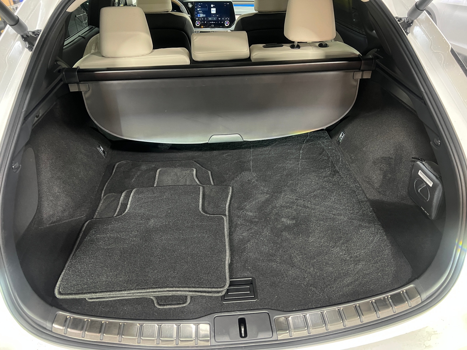 Thumbnail: 2025 Lexus RX - 6