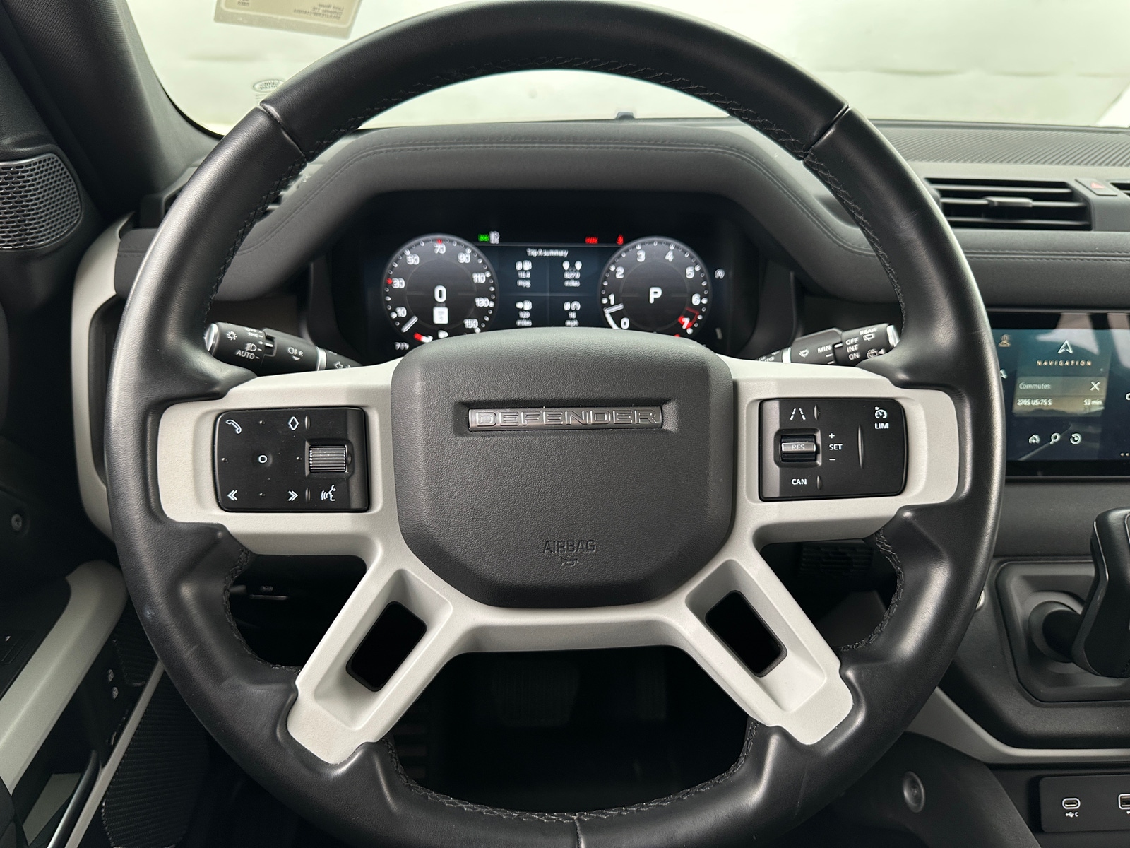 Thumbnail: 2023 Land Rover Defender - 4