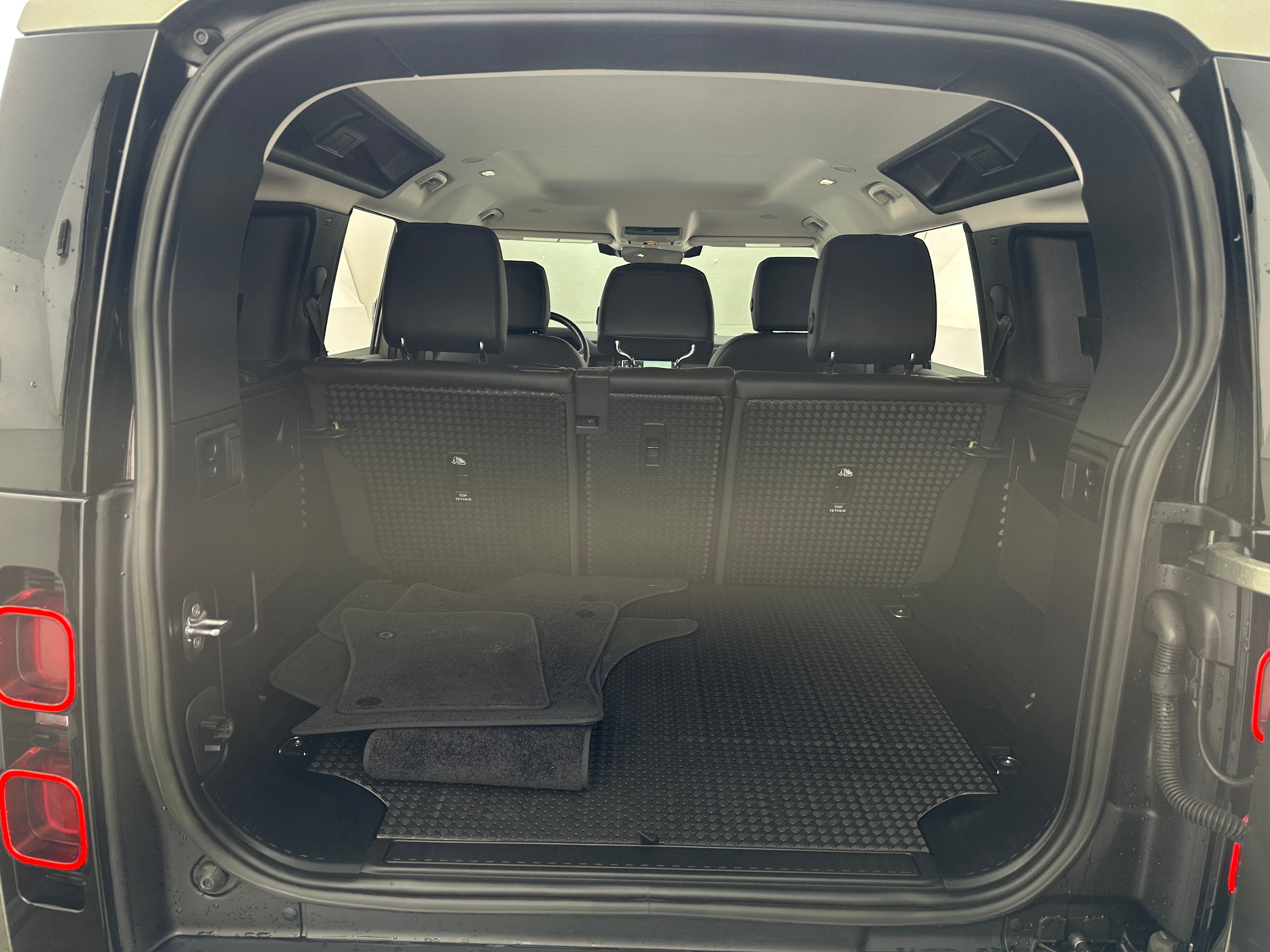 2023 Land Rover Defender S - Photo 6