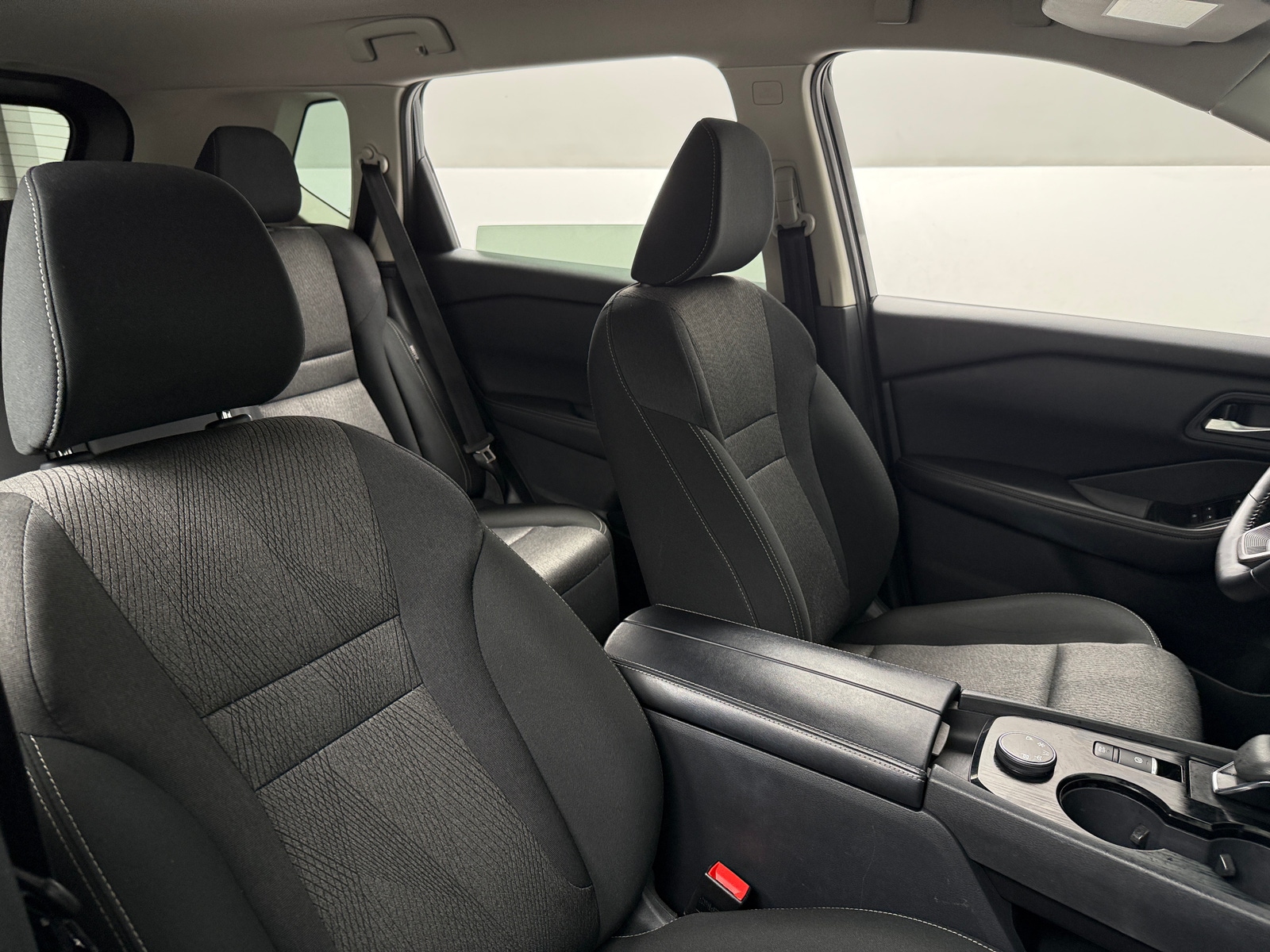 Thumbnail: 2025 Nissan Rogue - 2