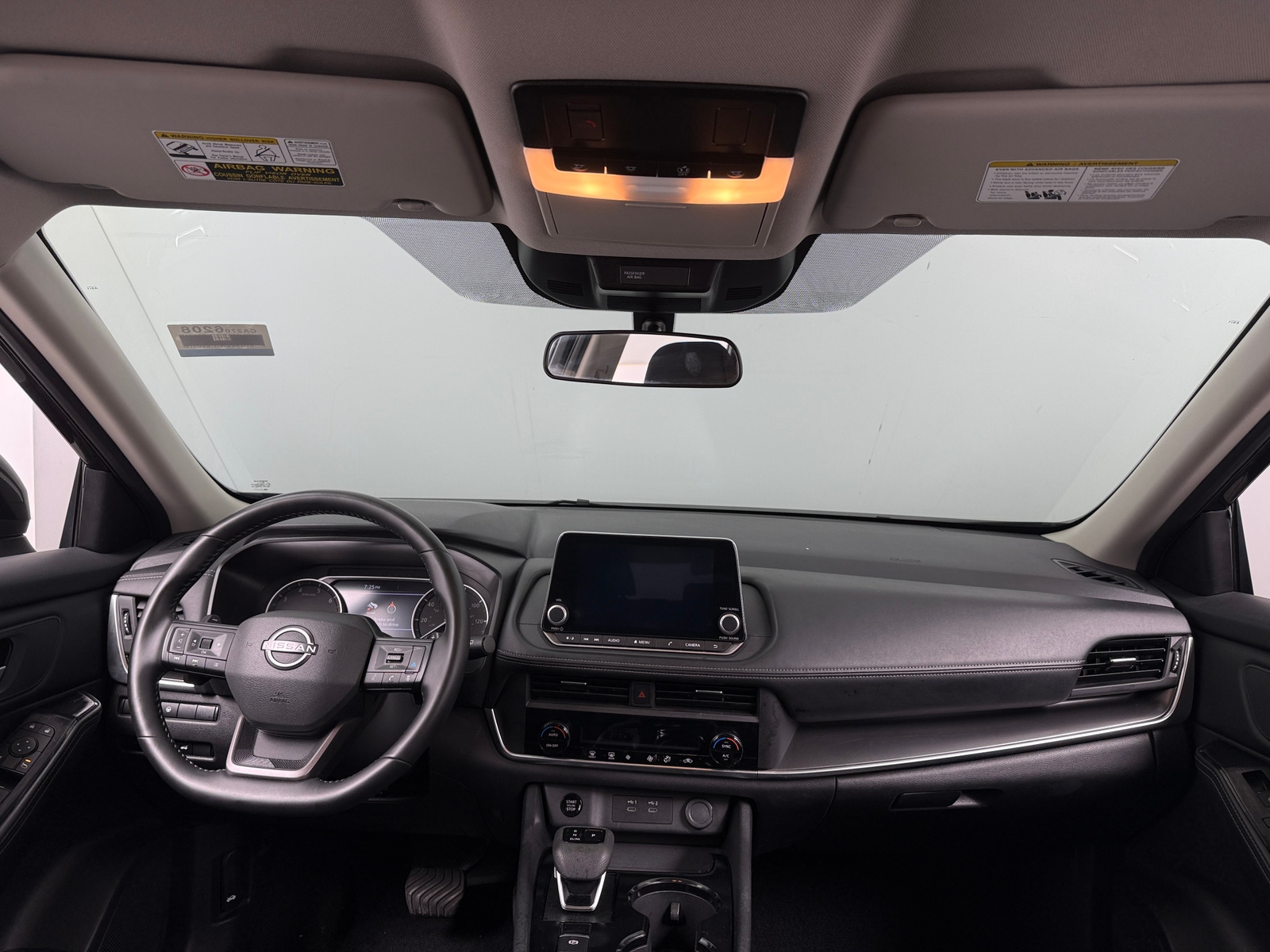 Thumbnail: 2025 Nissan Rogue - 3