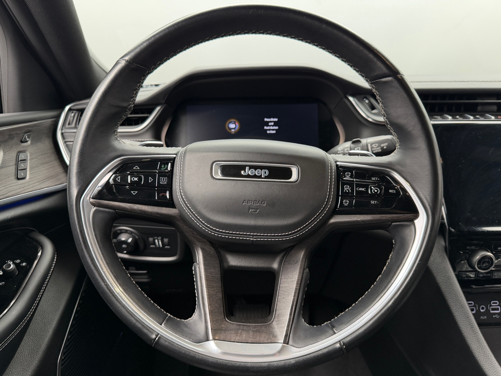 Thumbnail: 2022 Jeep Grand Cherokee - 4