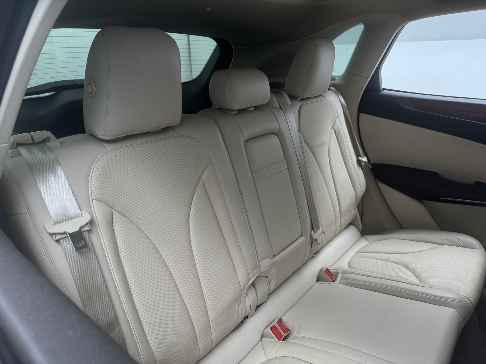 Thumbnail: 2015 Lincoln MKC - 5