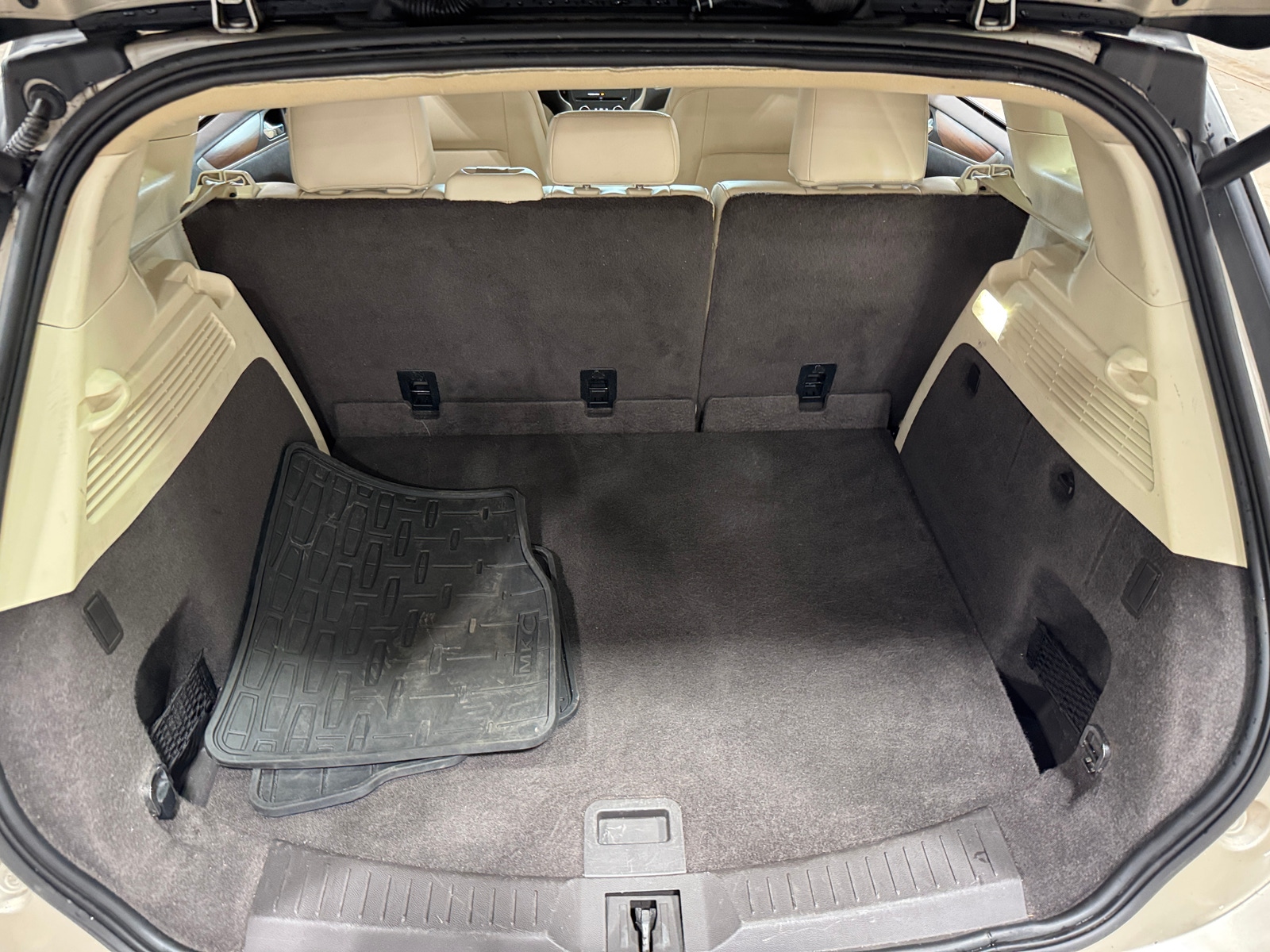 Thumbnail: 2015 Lincoln MKC - 6