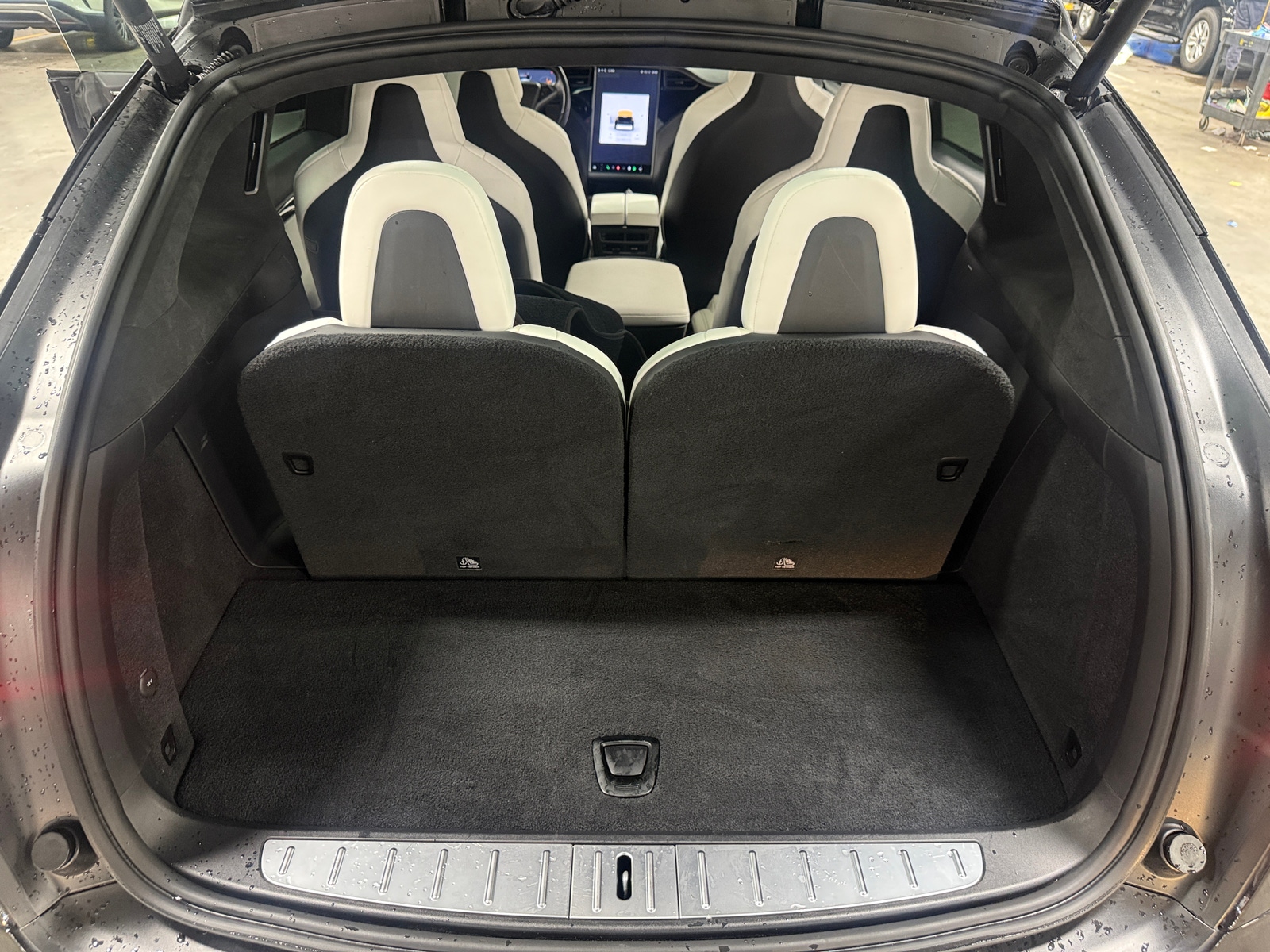 Thumbnail: 2018 Tesla Model X - 6