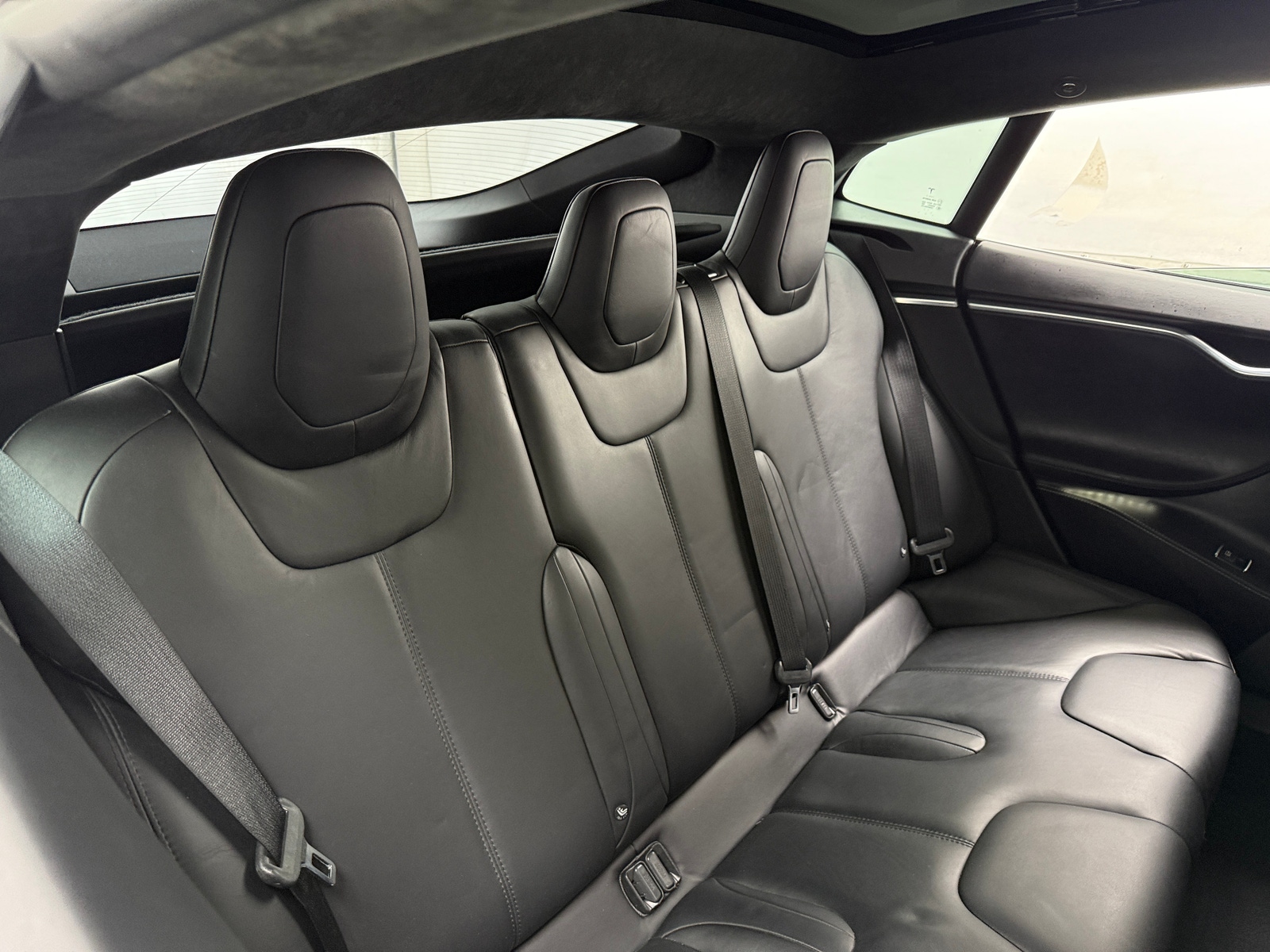 Thumbnail: 2016 Tesla Model S - 5