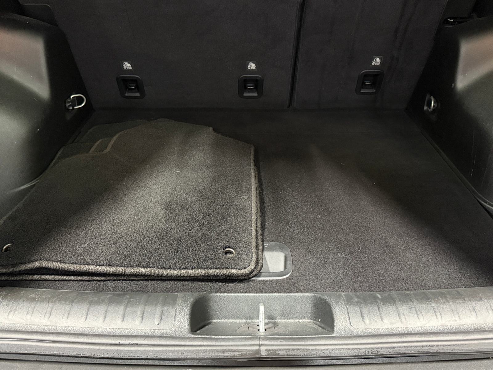 Thumbnail: 2023 Jeep Cherokee - 6