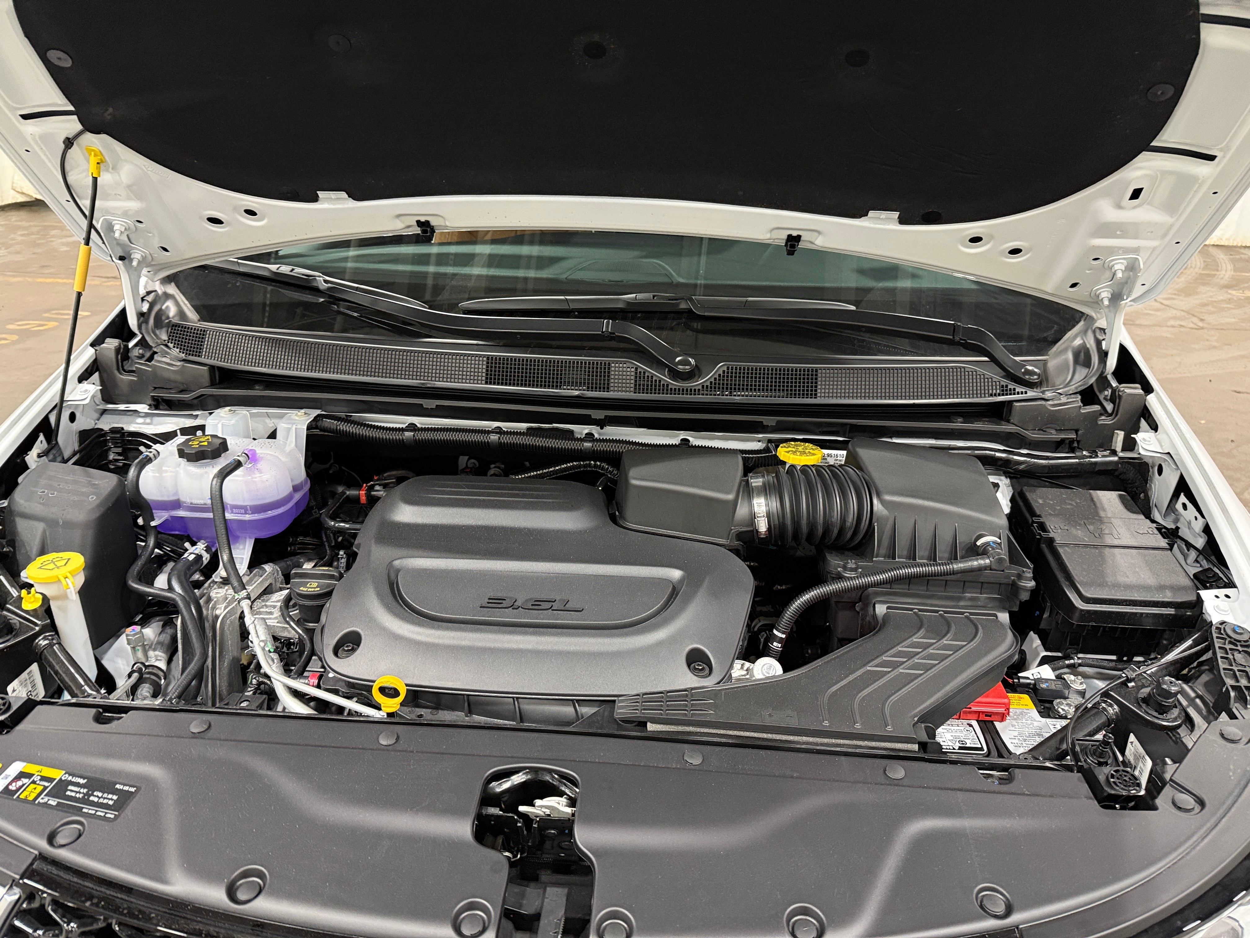 2026 Chrysler Pacifica Pinnacle AWD's photo