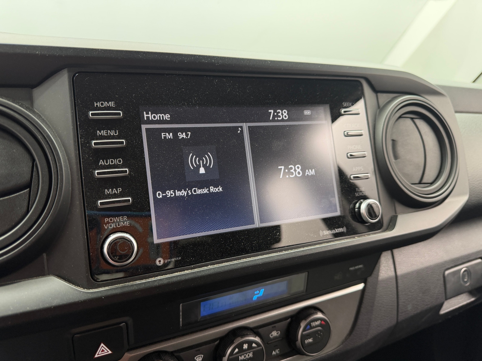 Thumbnail: 2021 Toyota Tacoma - 4