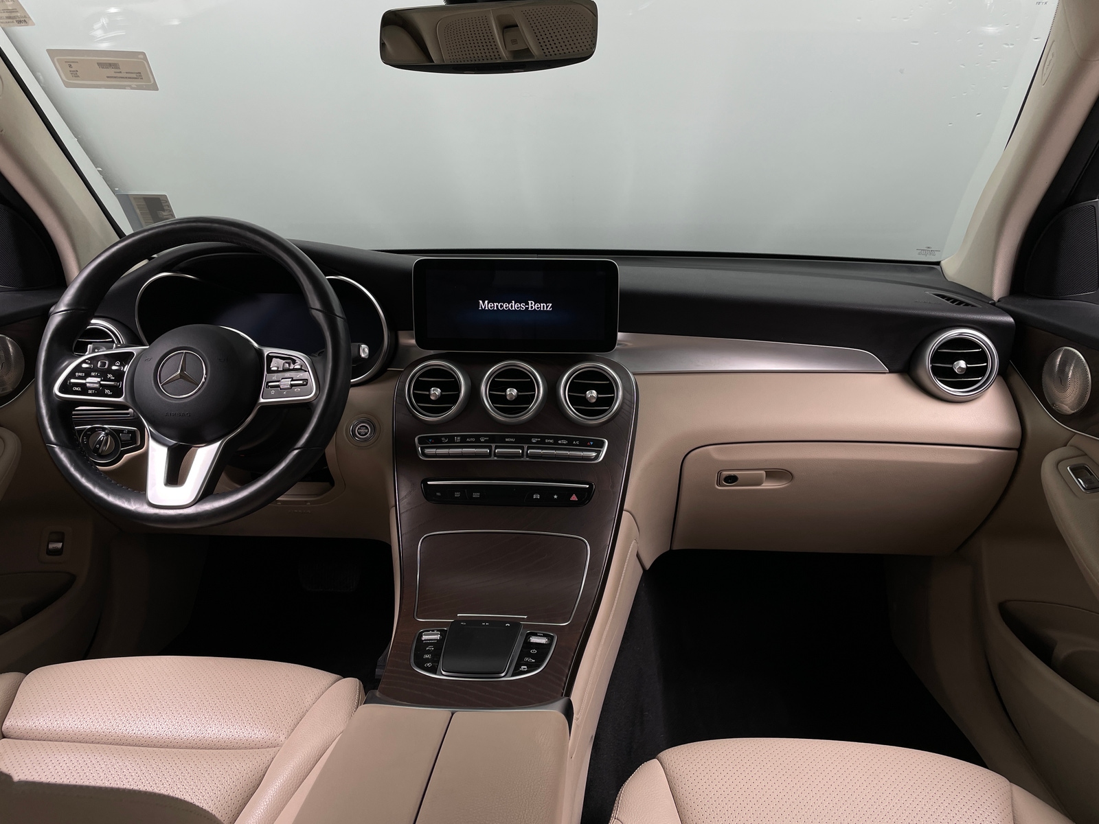 Thumbnail: 2021 Mercedes-Benz GLC - 2