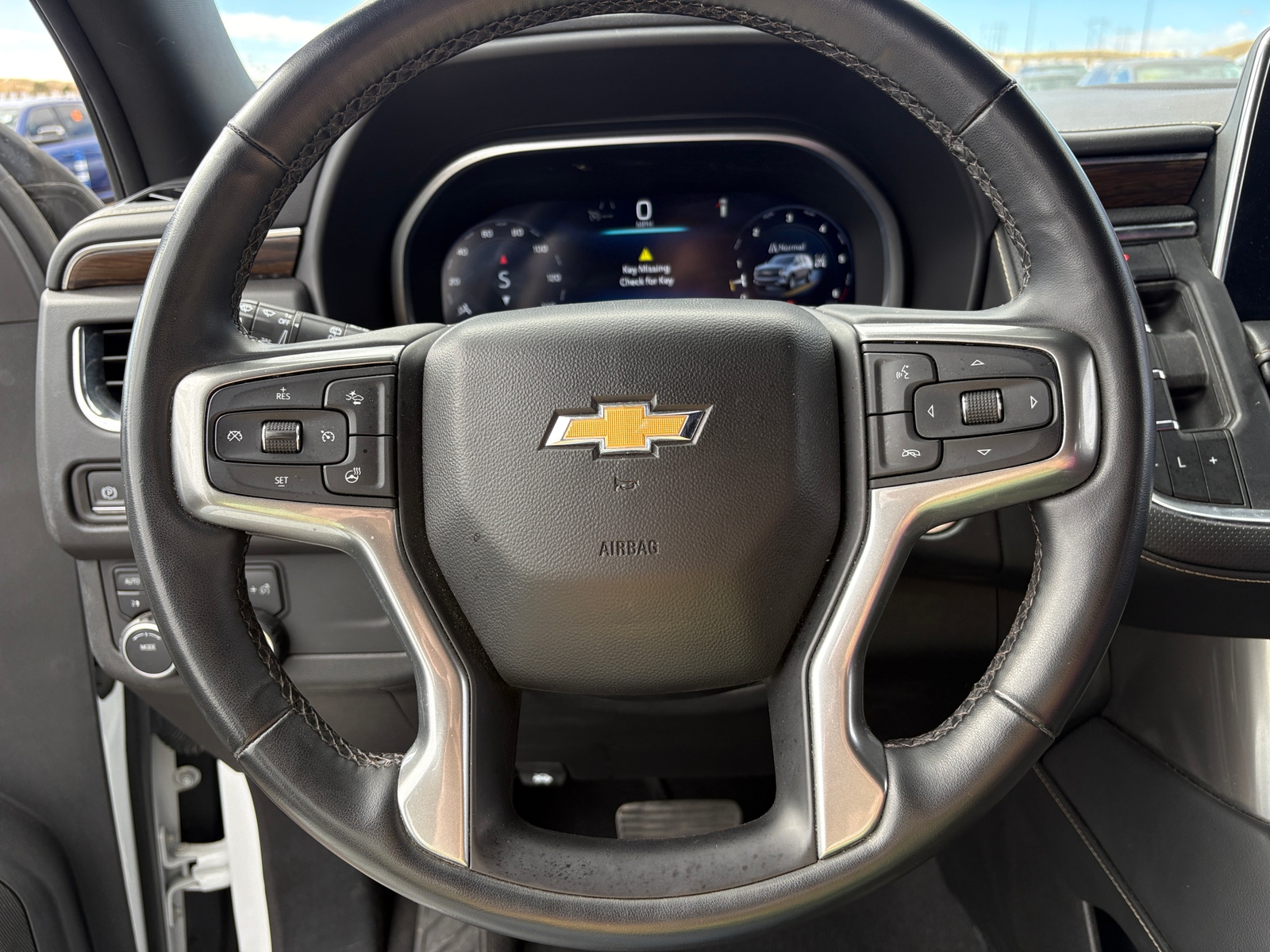 Thumbnail: 2023 Chevrolet Suburban - 4