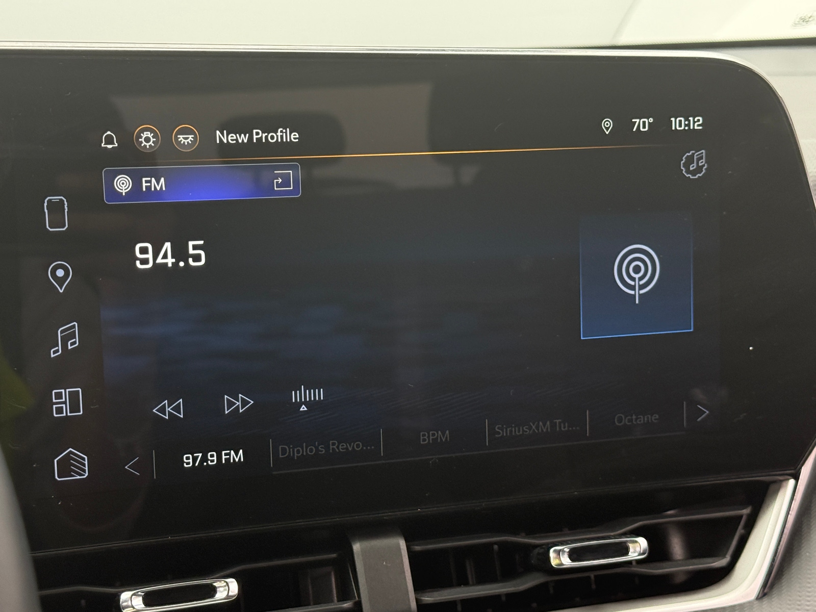 Thumbnail: 2025 Chevrolet Equinox - 4